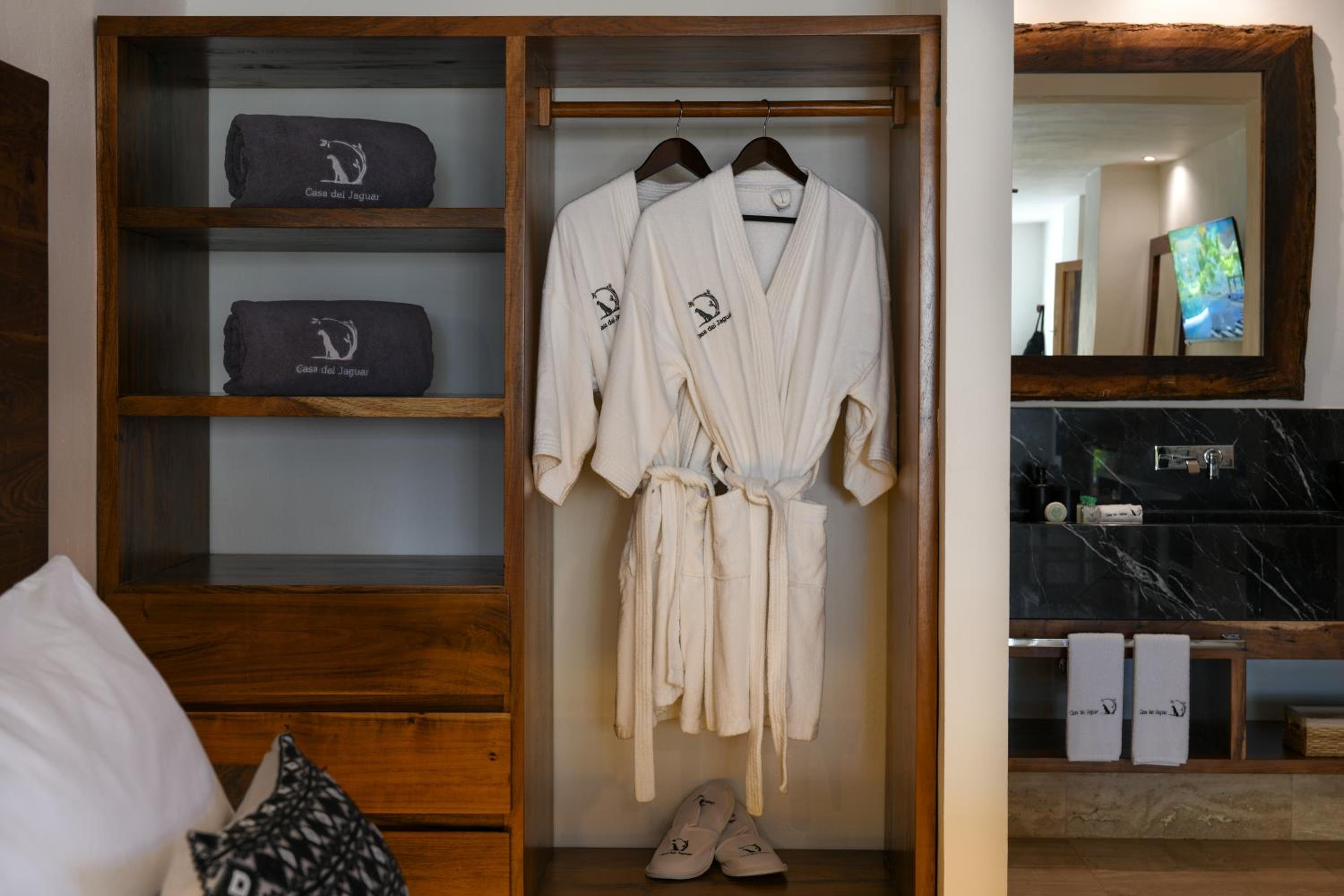 Master Suite - Photo 9