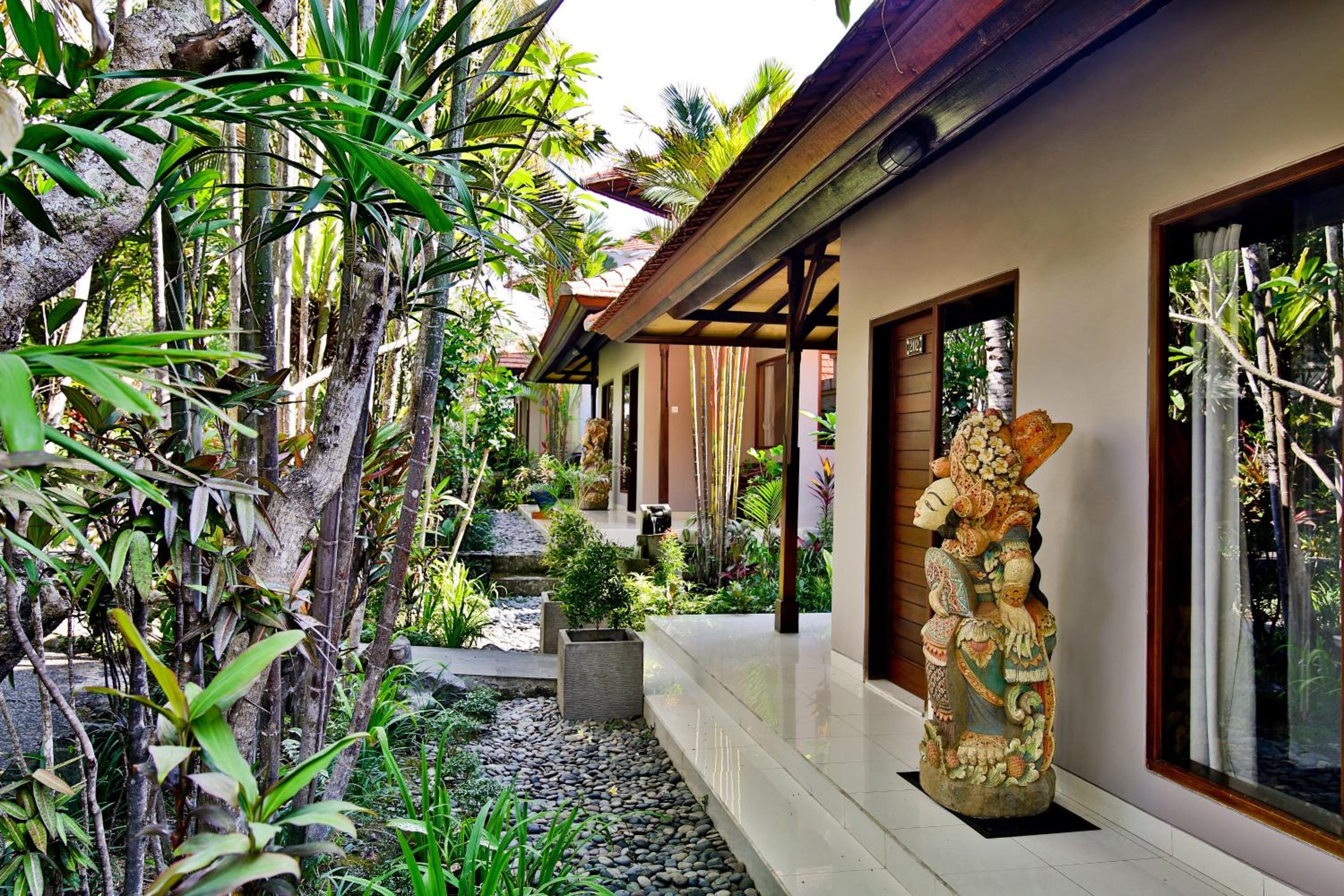 Two Bedrooms Villa with Garden View - Photo 15