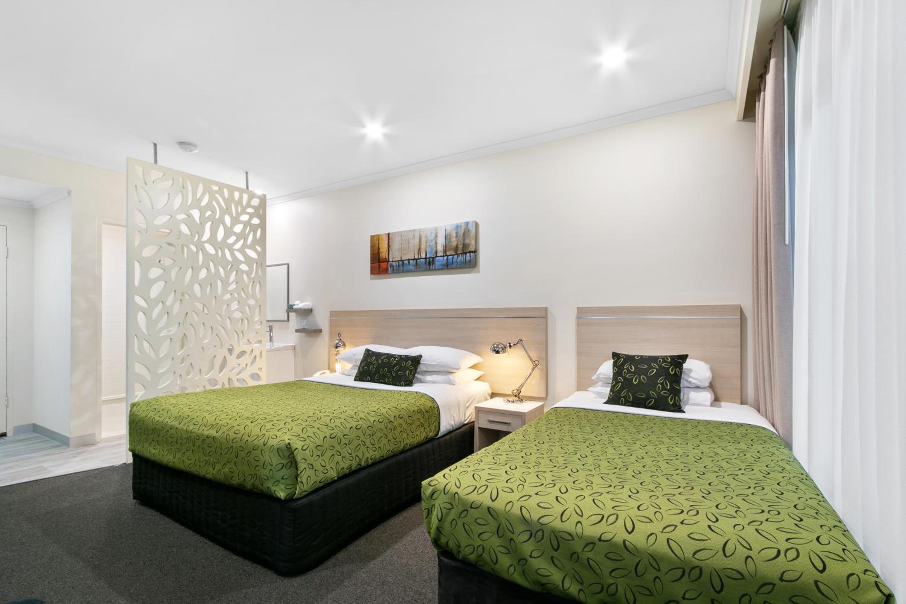 Deluxe Twin Room - Photo 2