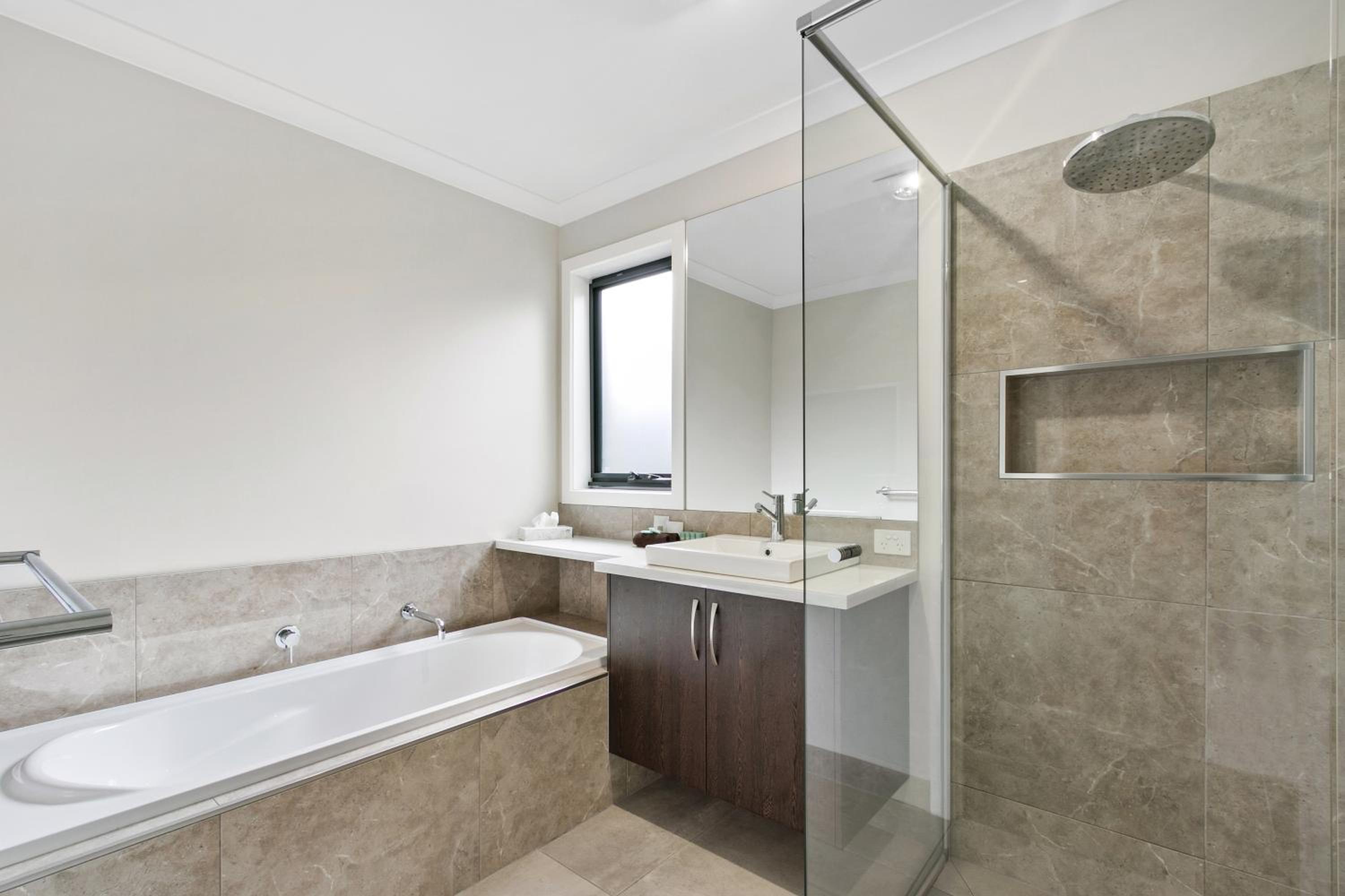 Three-Bedroom Villa - Photo 15