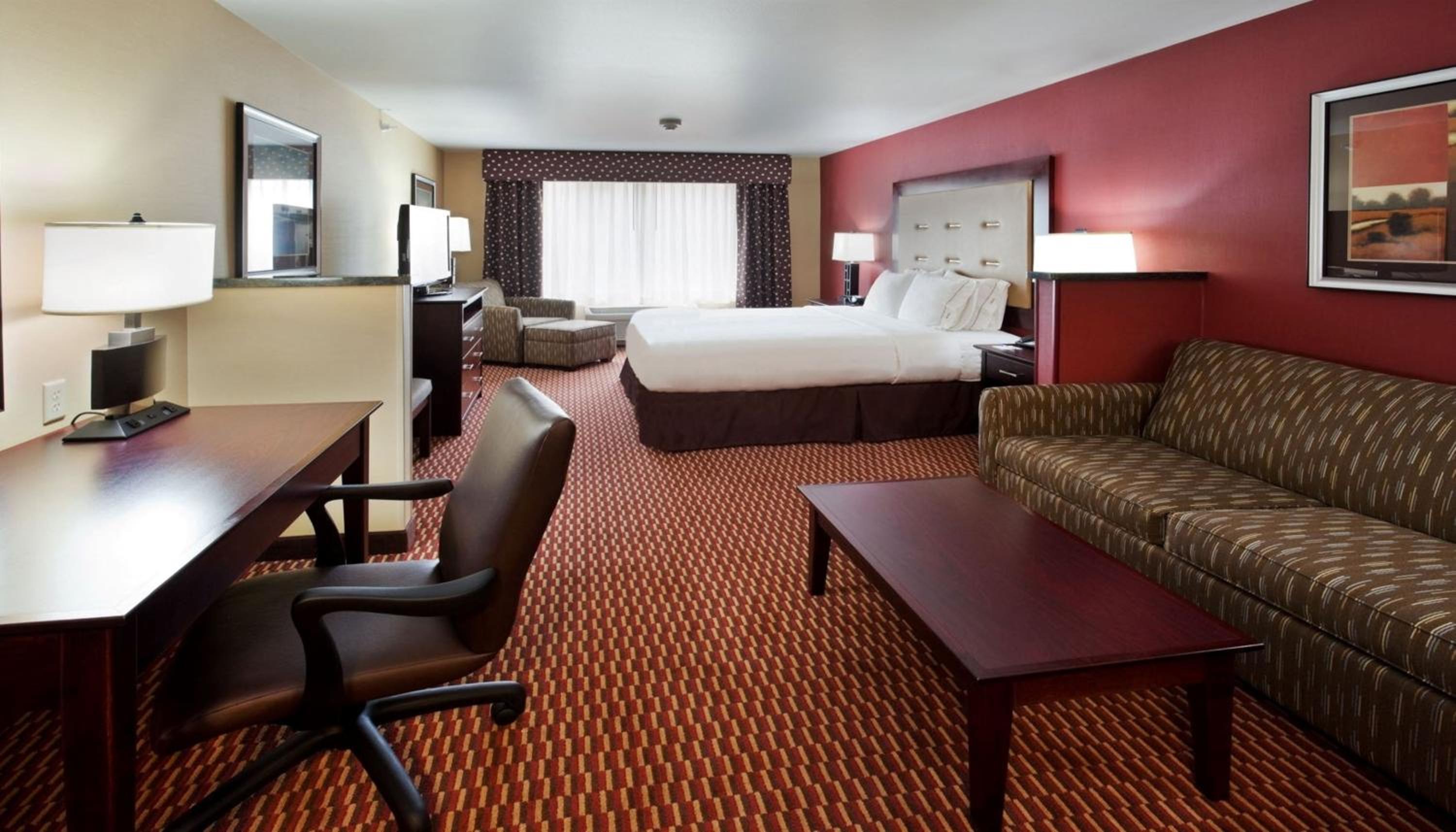 Suite with Communication Access