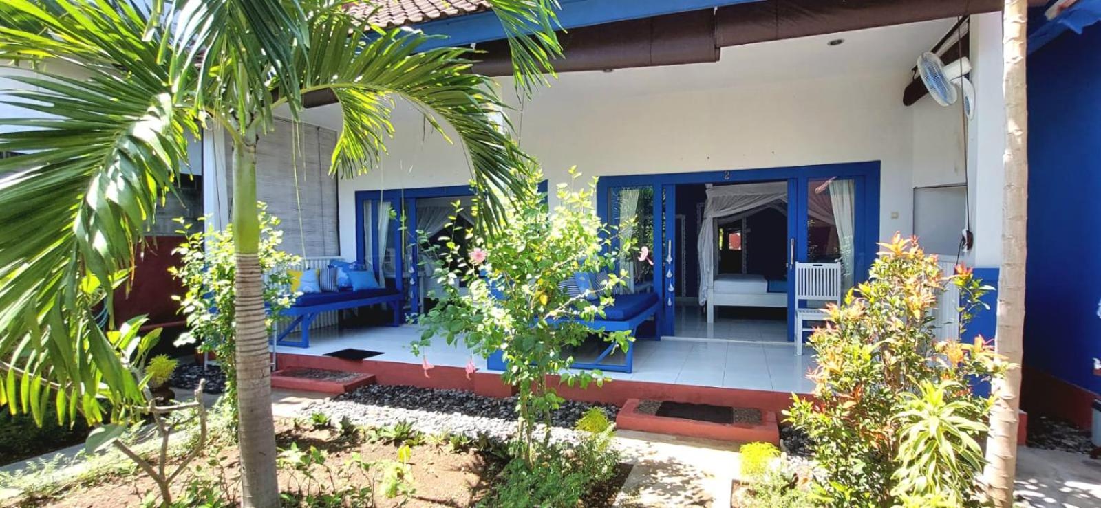 Queen Room with Garden View - Photo 12