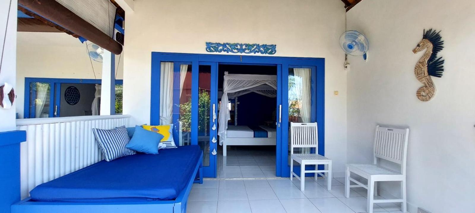 Queen Room with Garden View - Photo 11