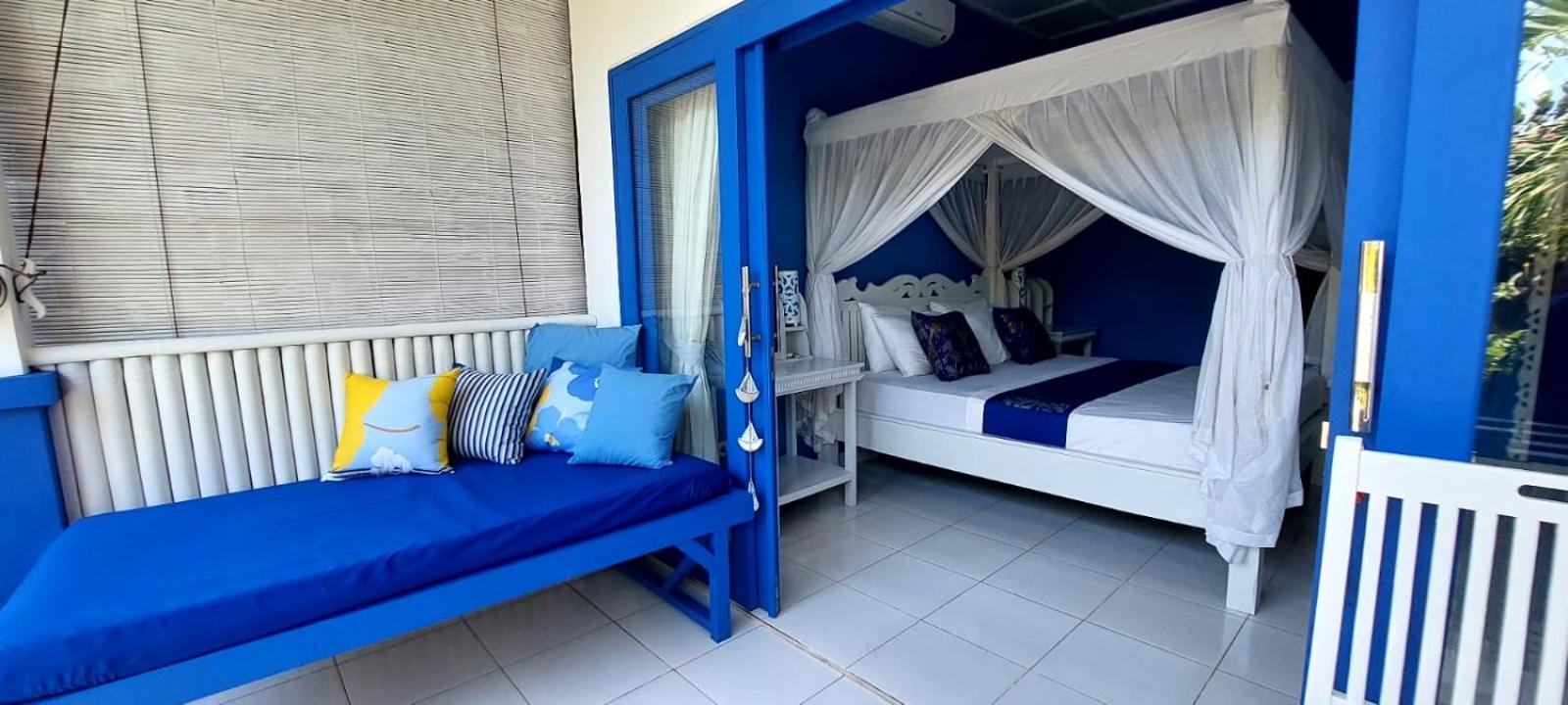 Queen Room with Garden View - Photo 10