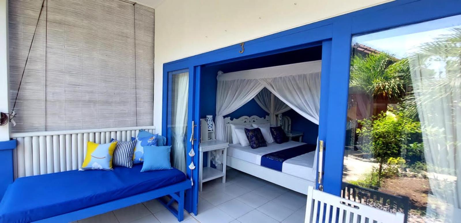 Queen Room with Garden View - Photo 7