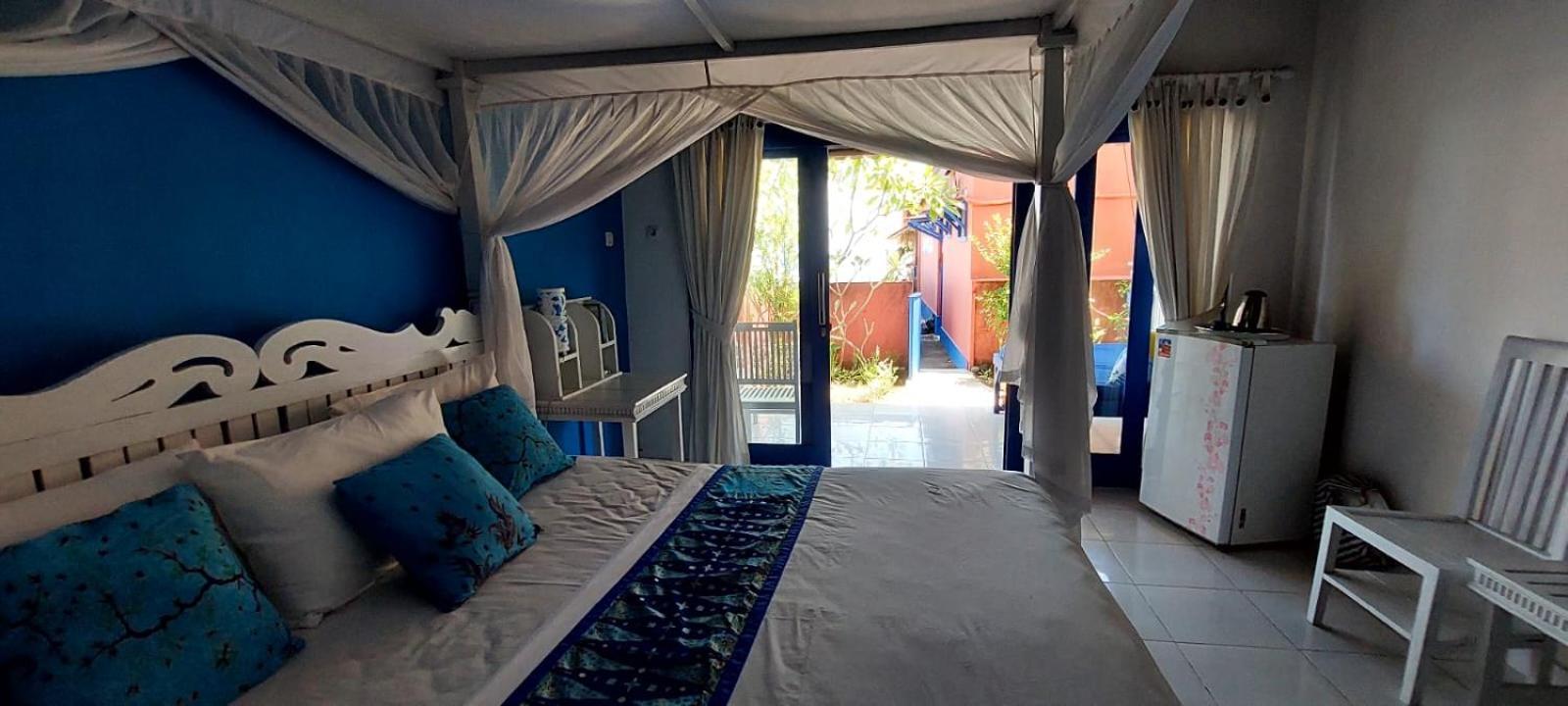Queen Room with Garden View - Photo 6