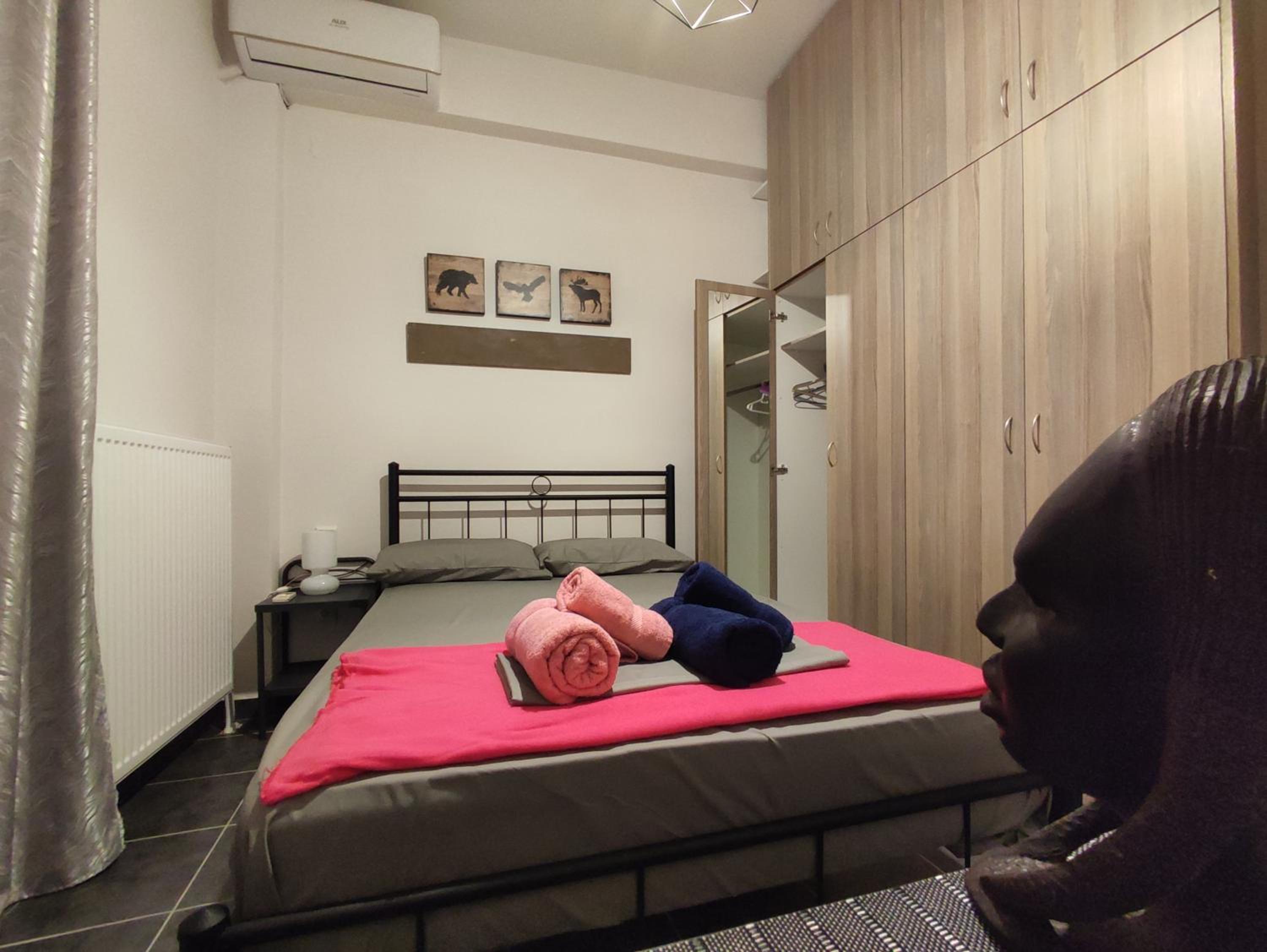 Two-Bedroom Apartment - Photo 24