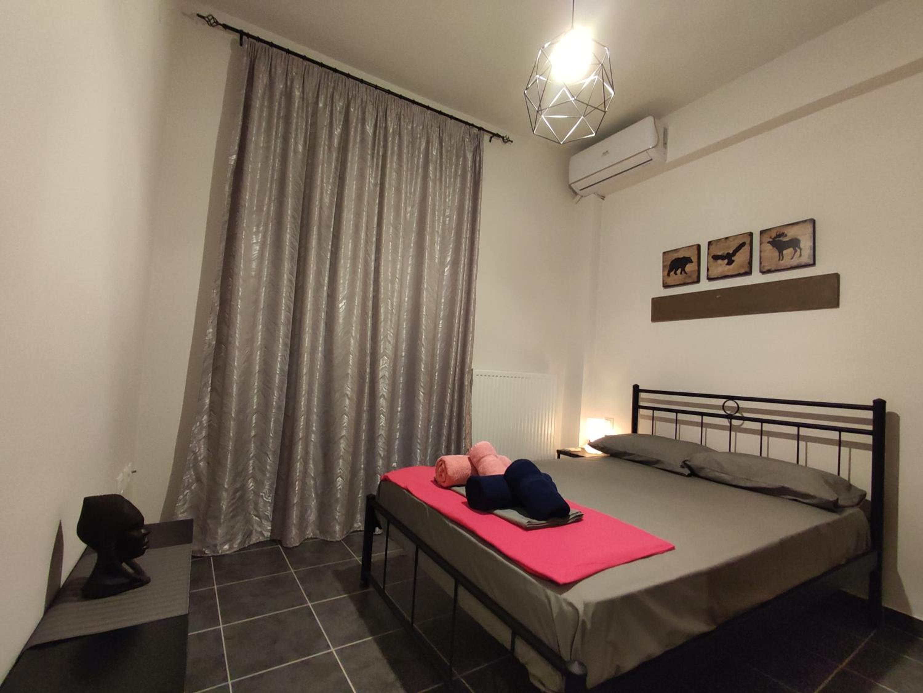 Two-Bedroom Apartment - Photo 3