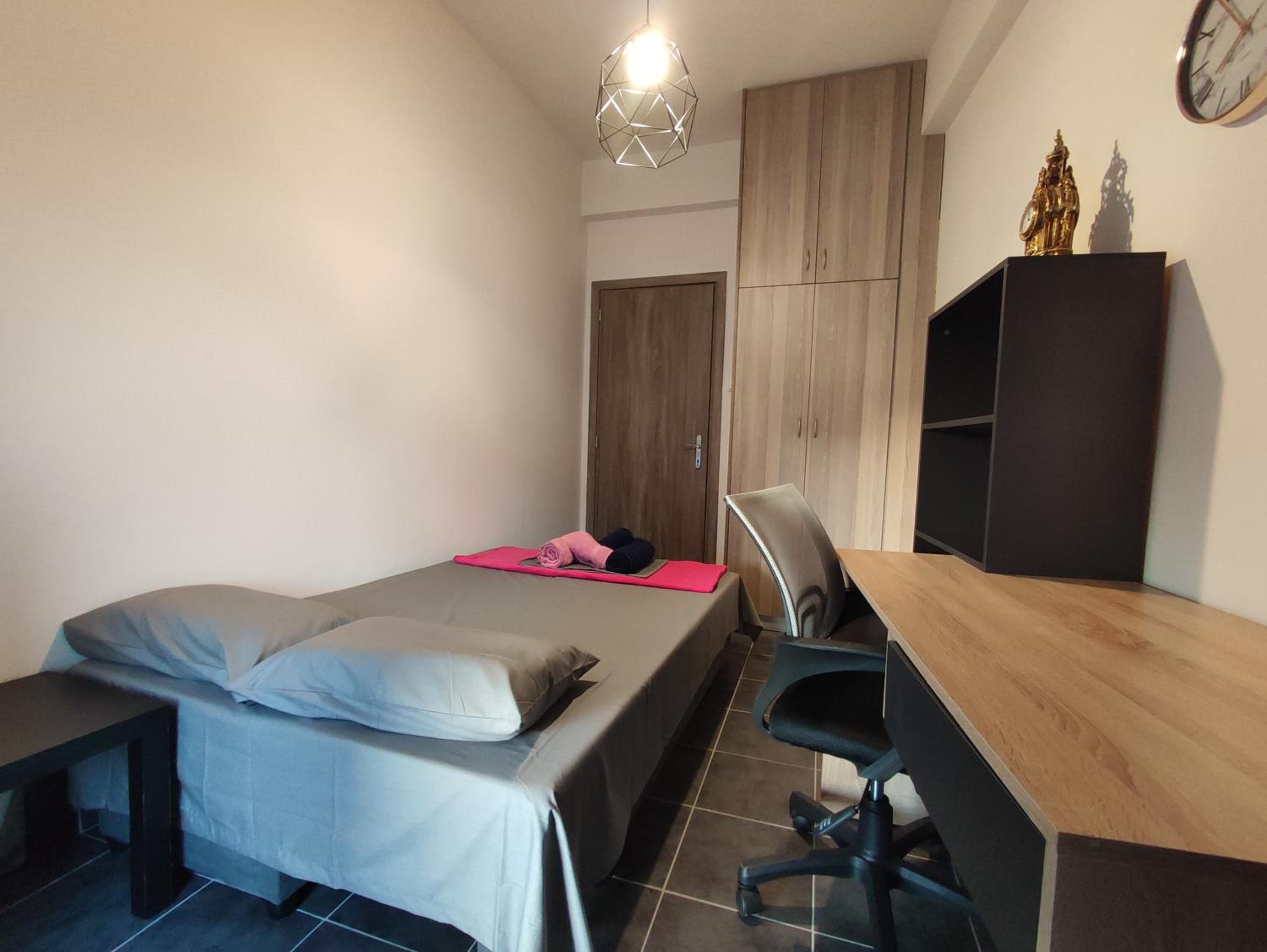 Two-Bedroom Apartment - Photo 23