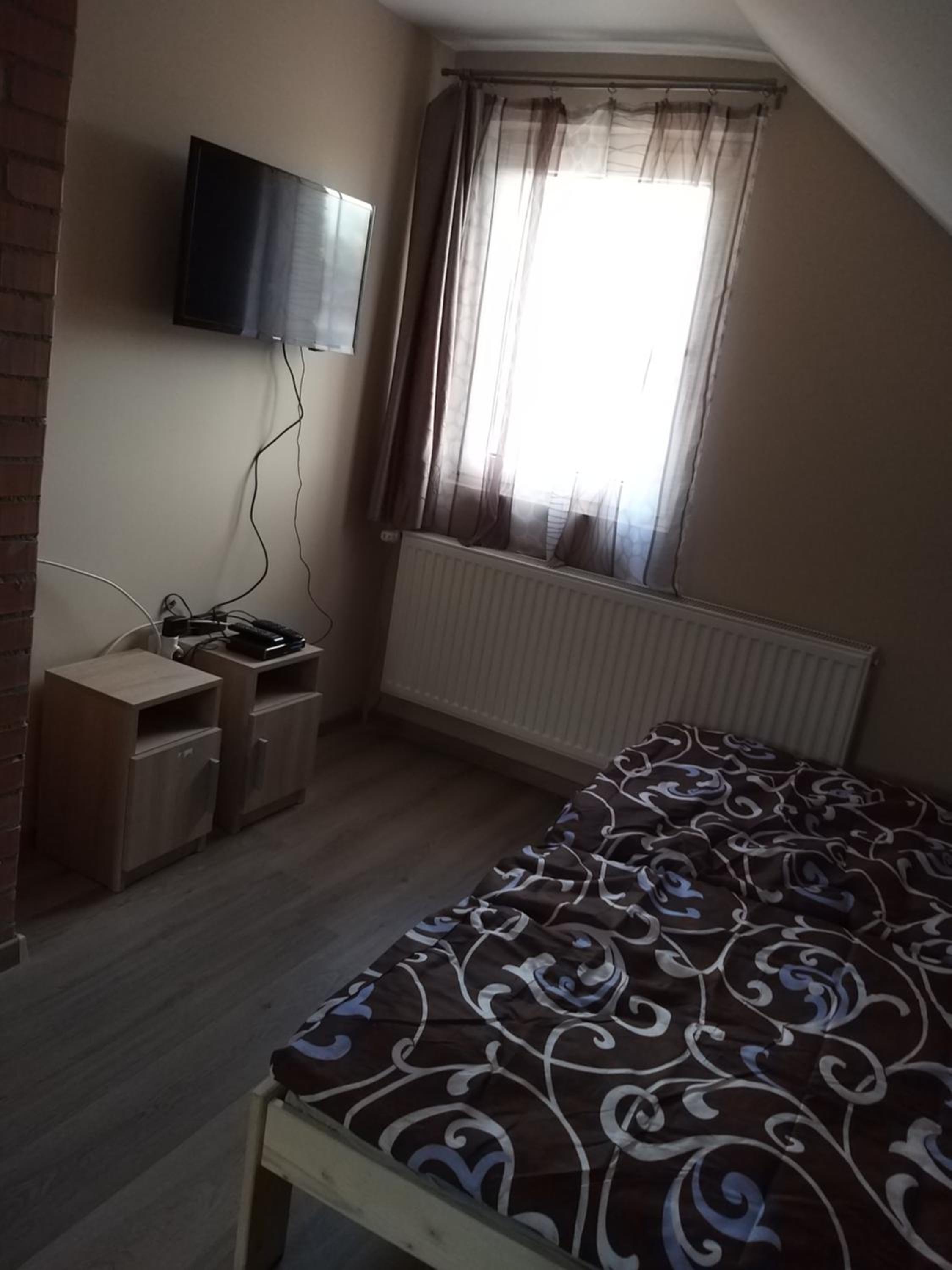 Two-Bedroom House - Photo 1