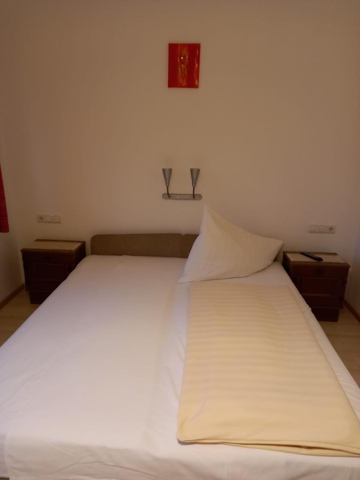 Single Room photo 2