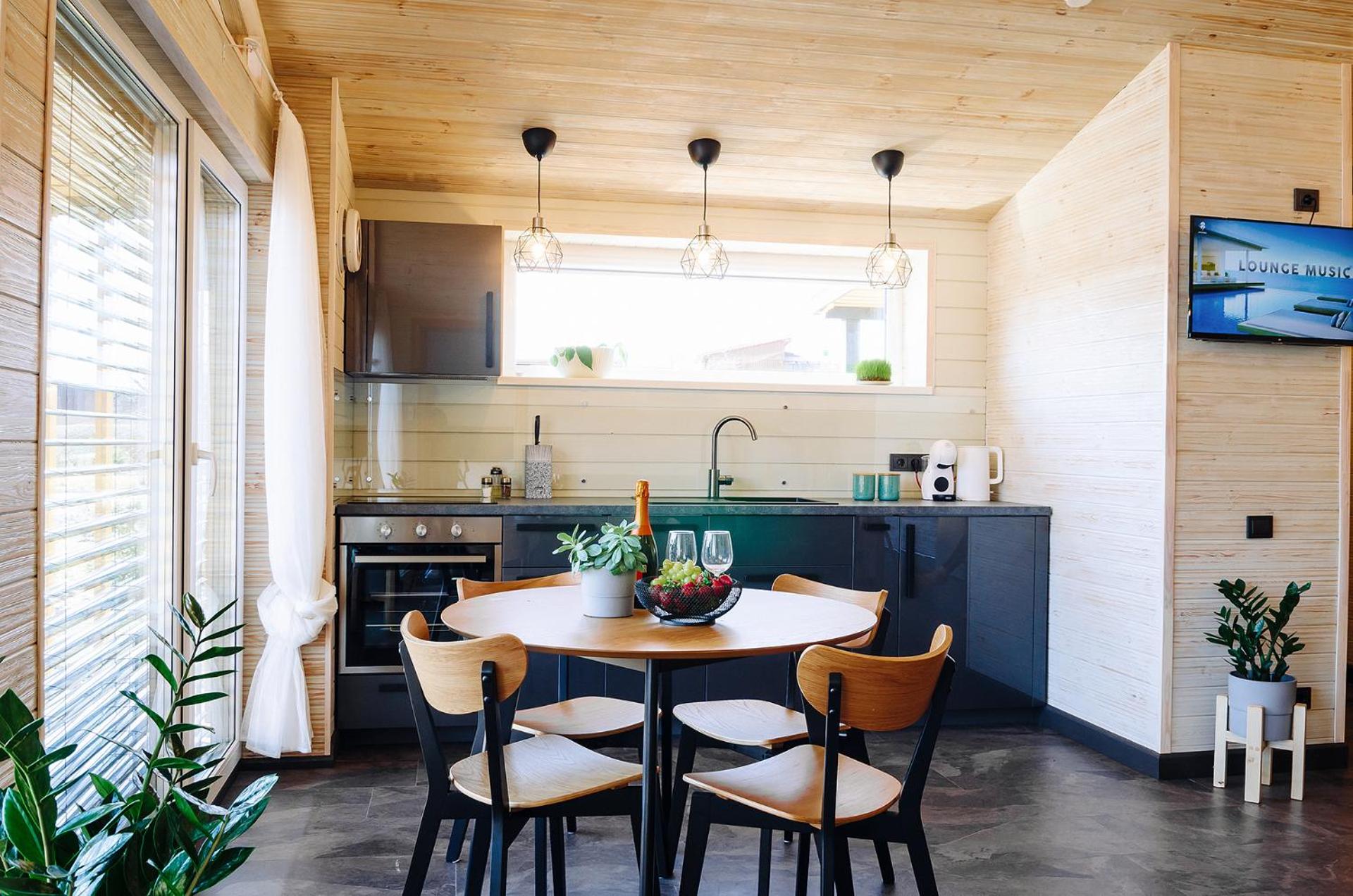Two-Bedroom House - Photo 18
