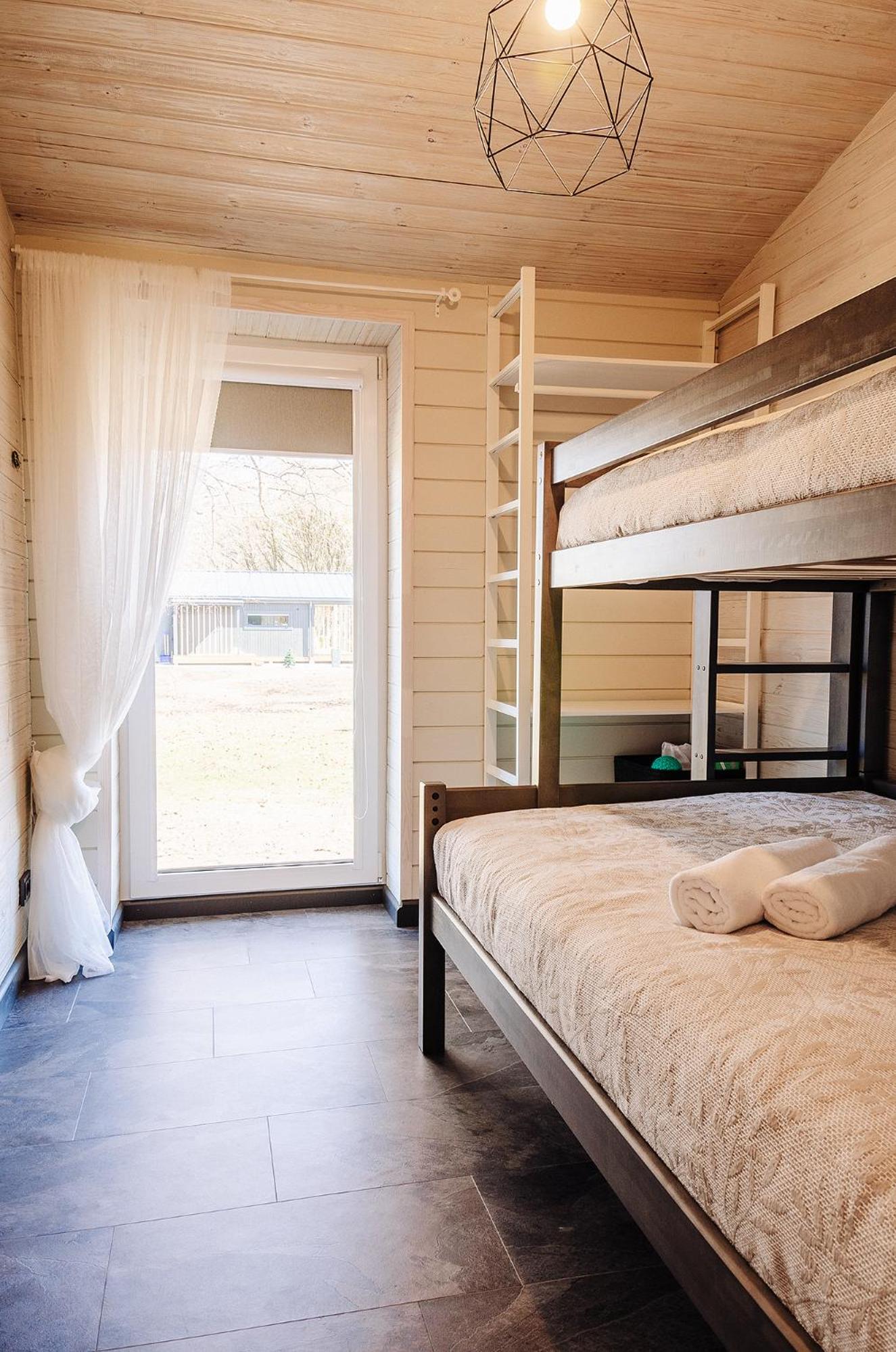 Two-Bedroom House - Photo 16
