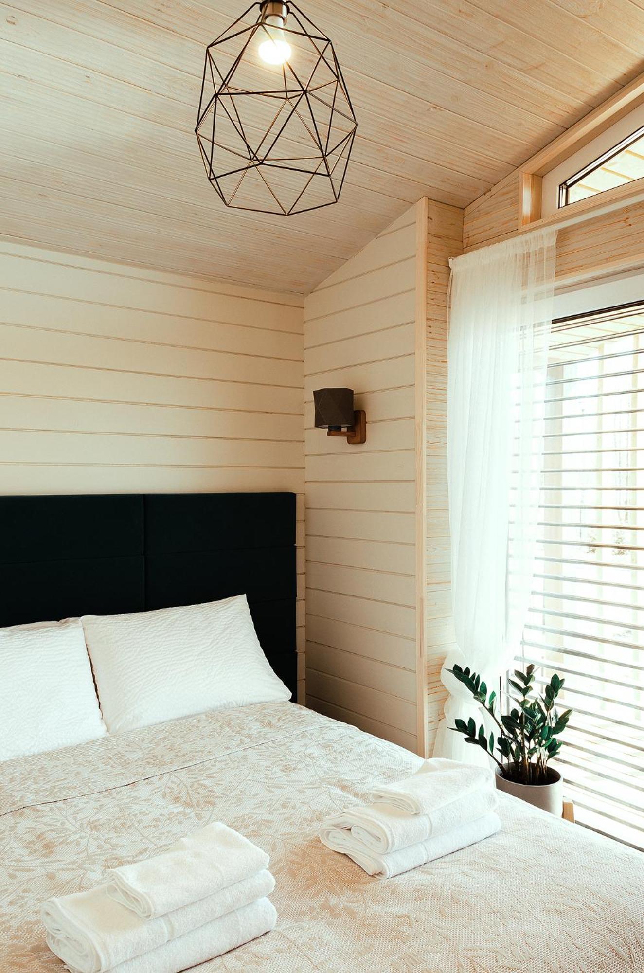 Two-Bedroom House - Photo 15