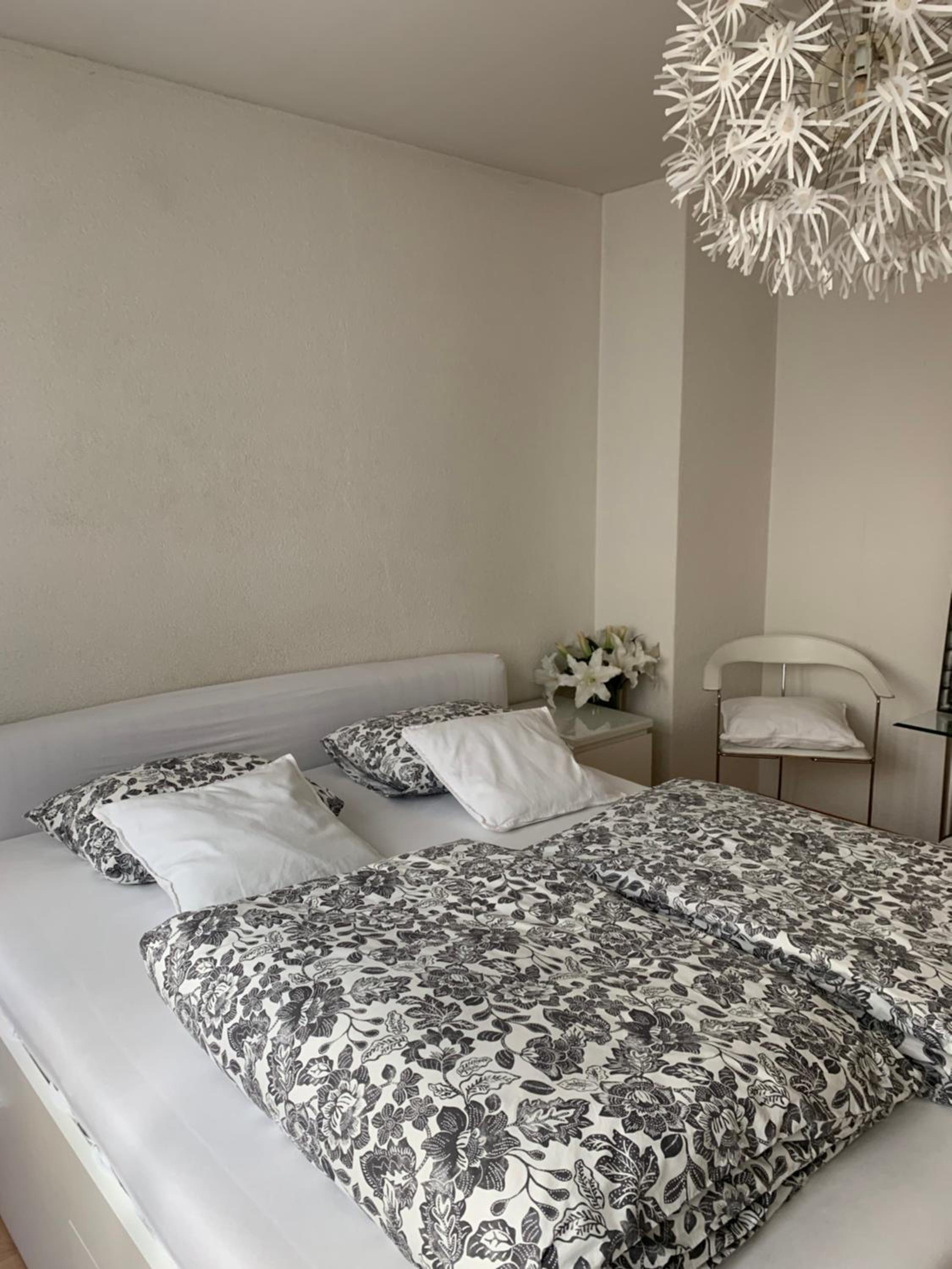 One-Bedroom Apartment - Photo 22