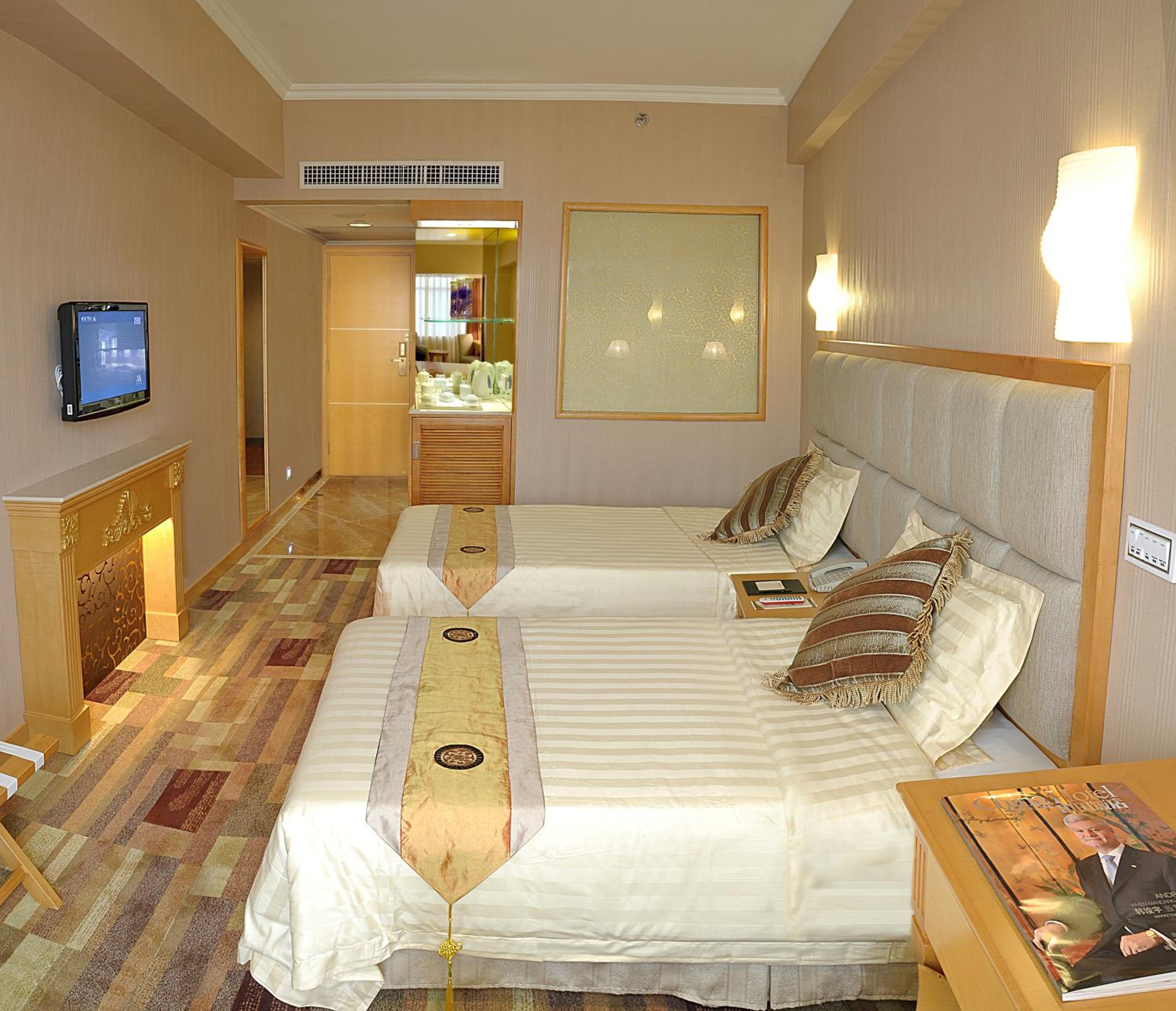 Standard Twin Room - Photo 7