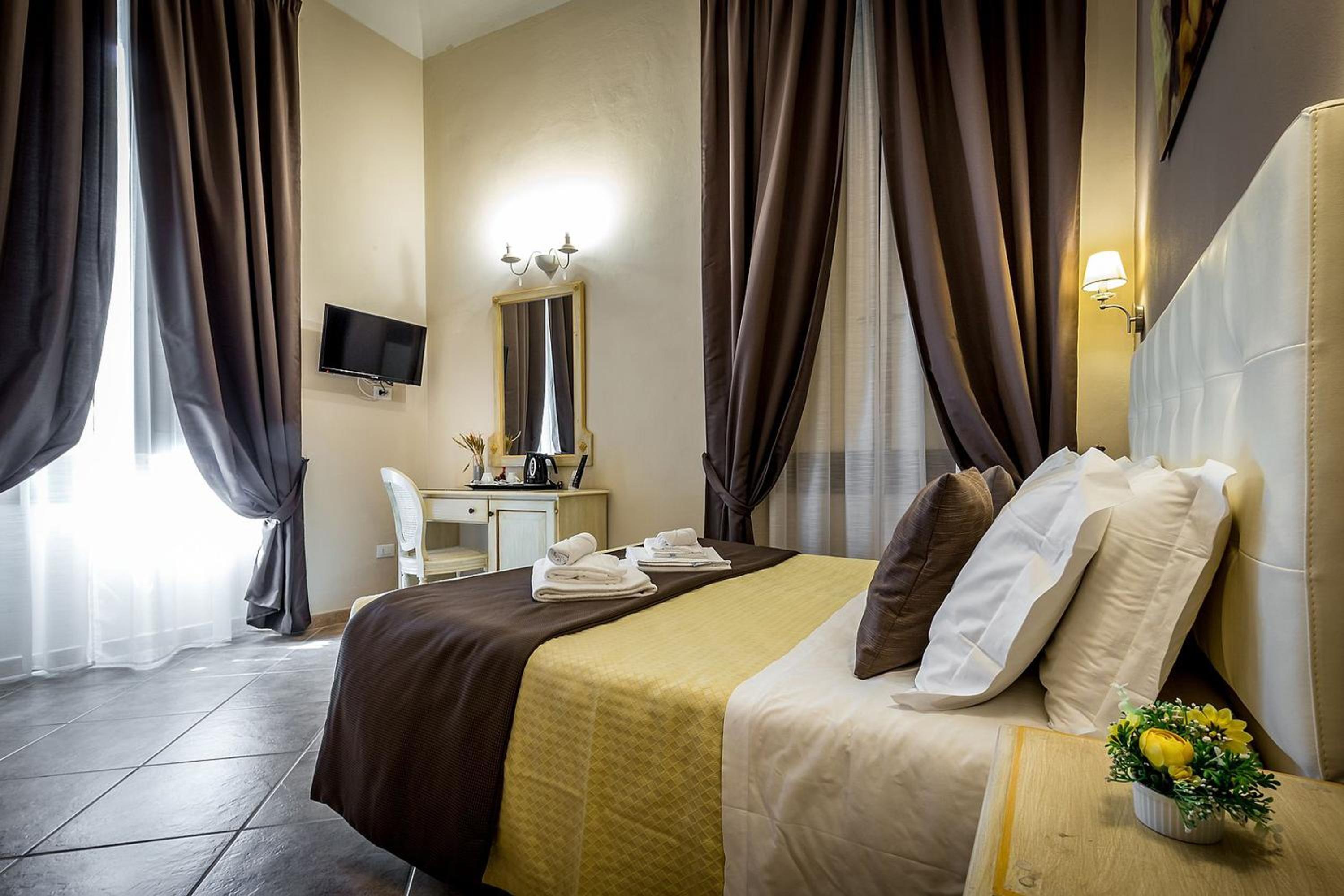 Double or Twin Room photo 1