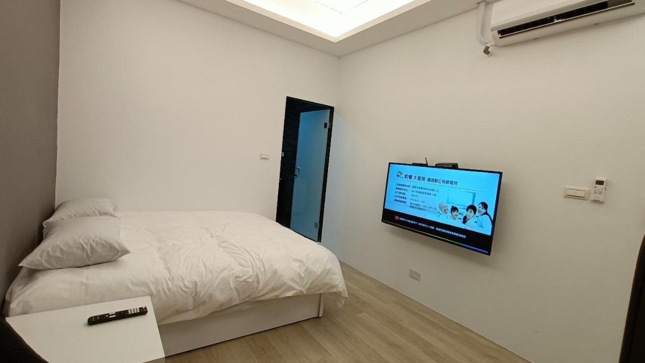 Economy Double Room photo 3