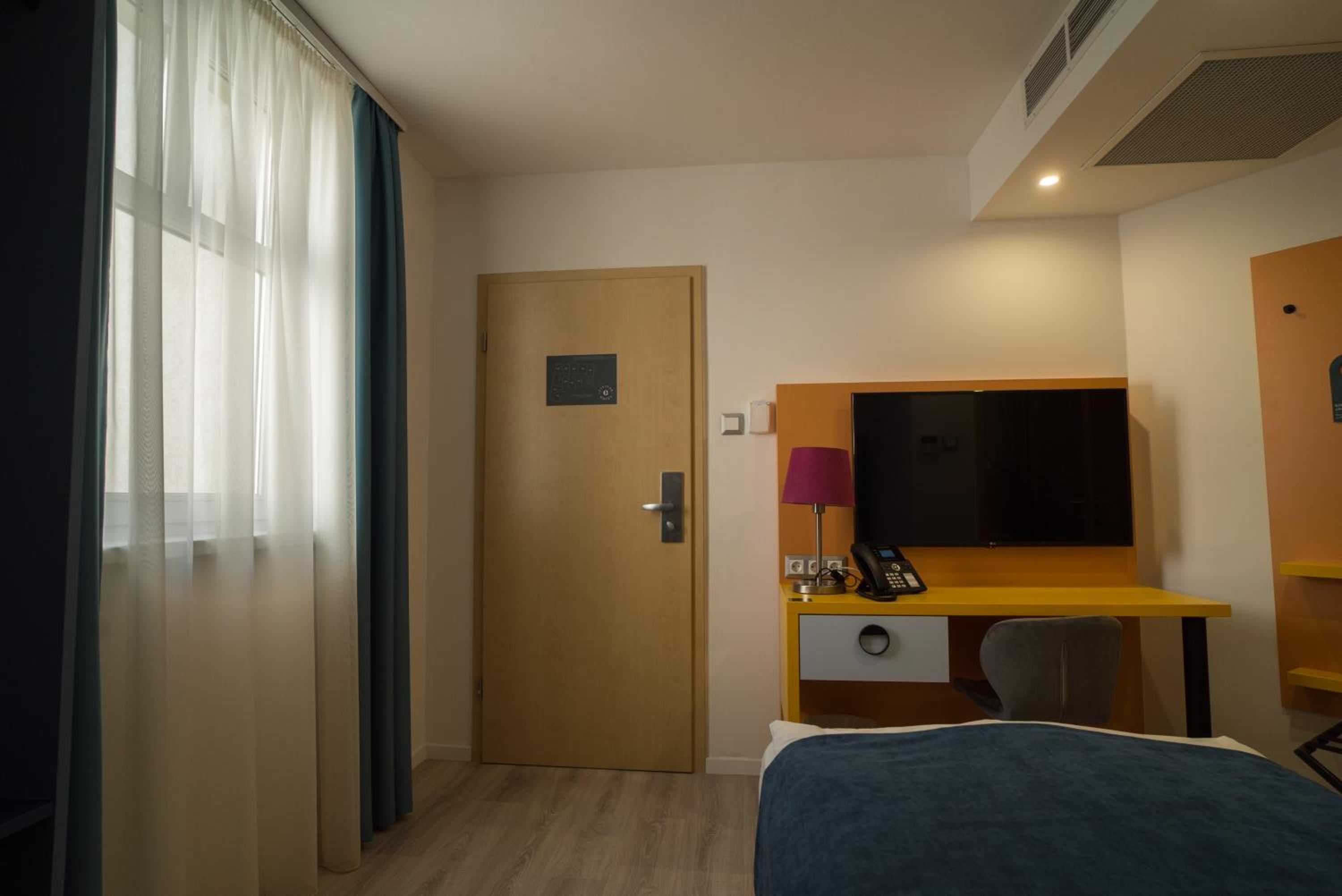 Single Room