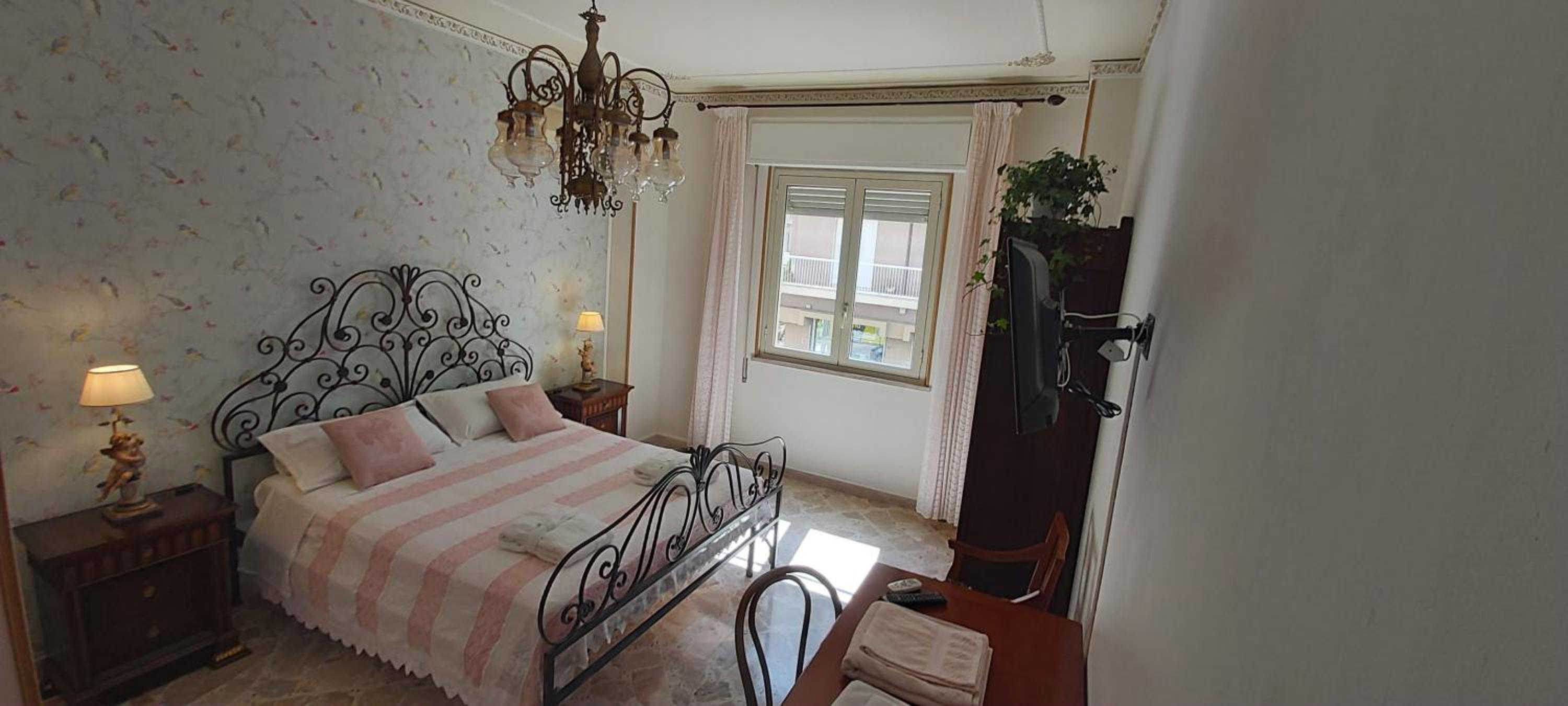 Quarto Duplo com Casa de Banho Privativa