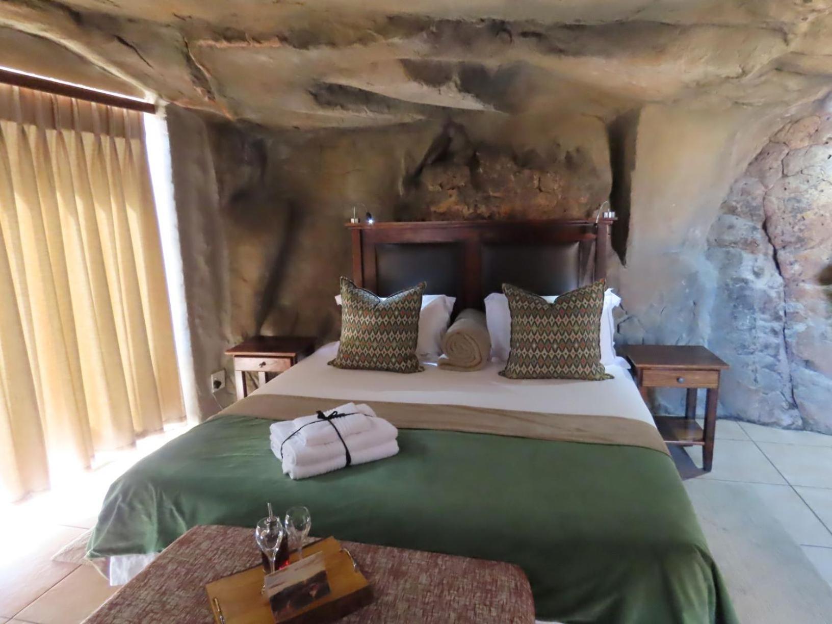 Cave Suite - Photo 4
