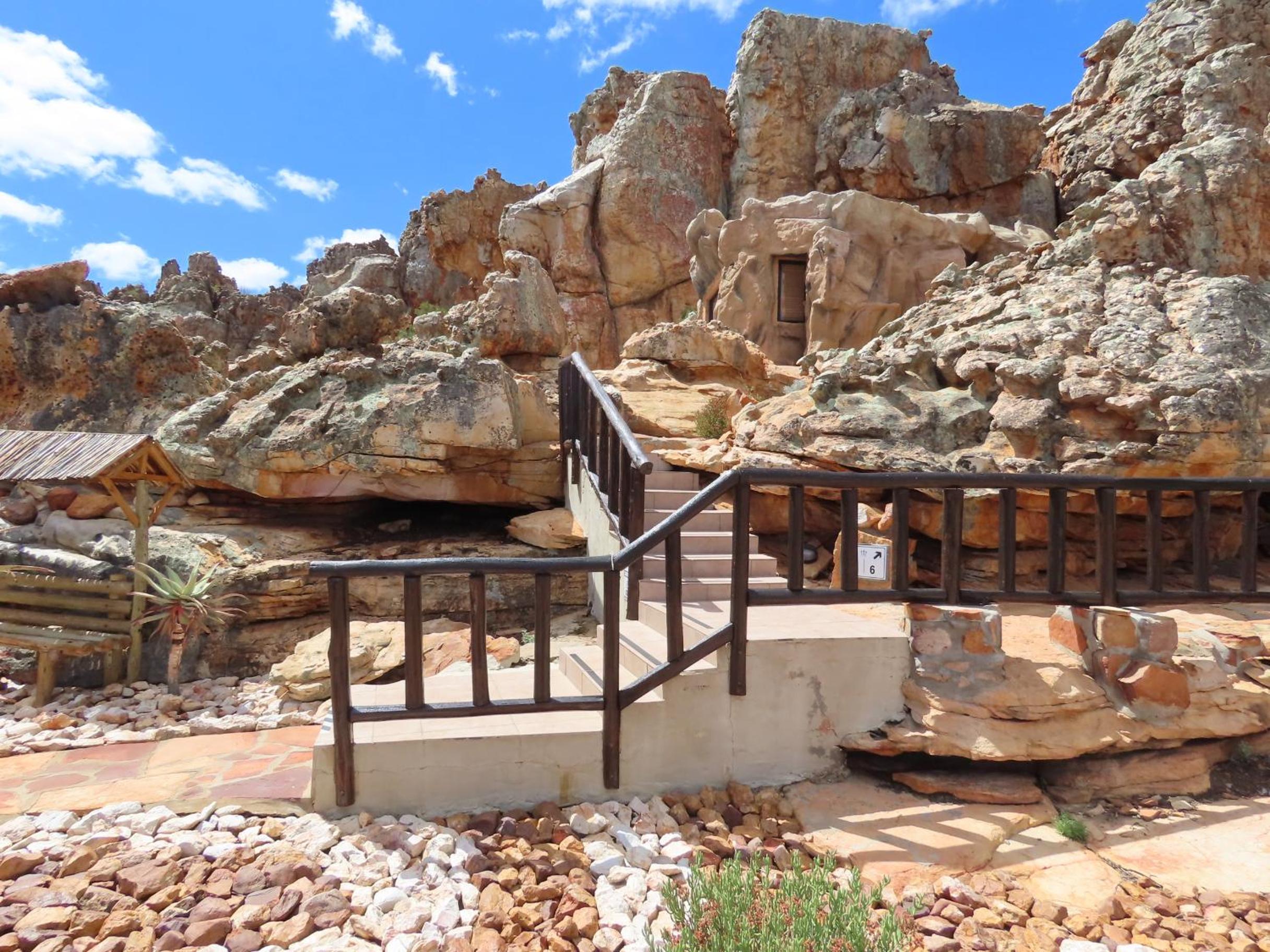 Cave Suite - Photo 11