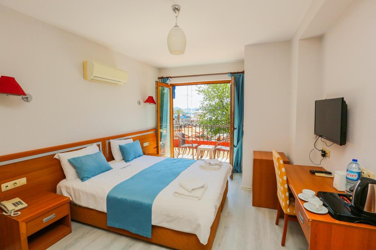 Double Room with Sea View photo 3