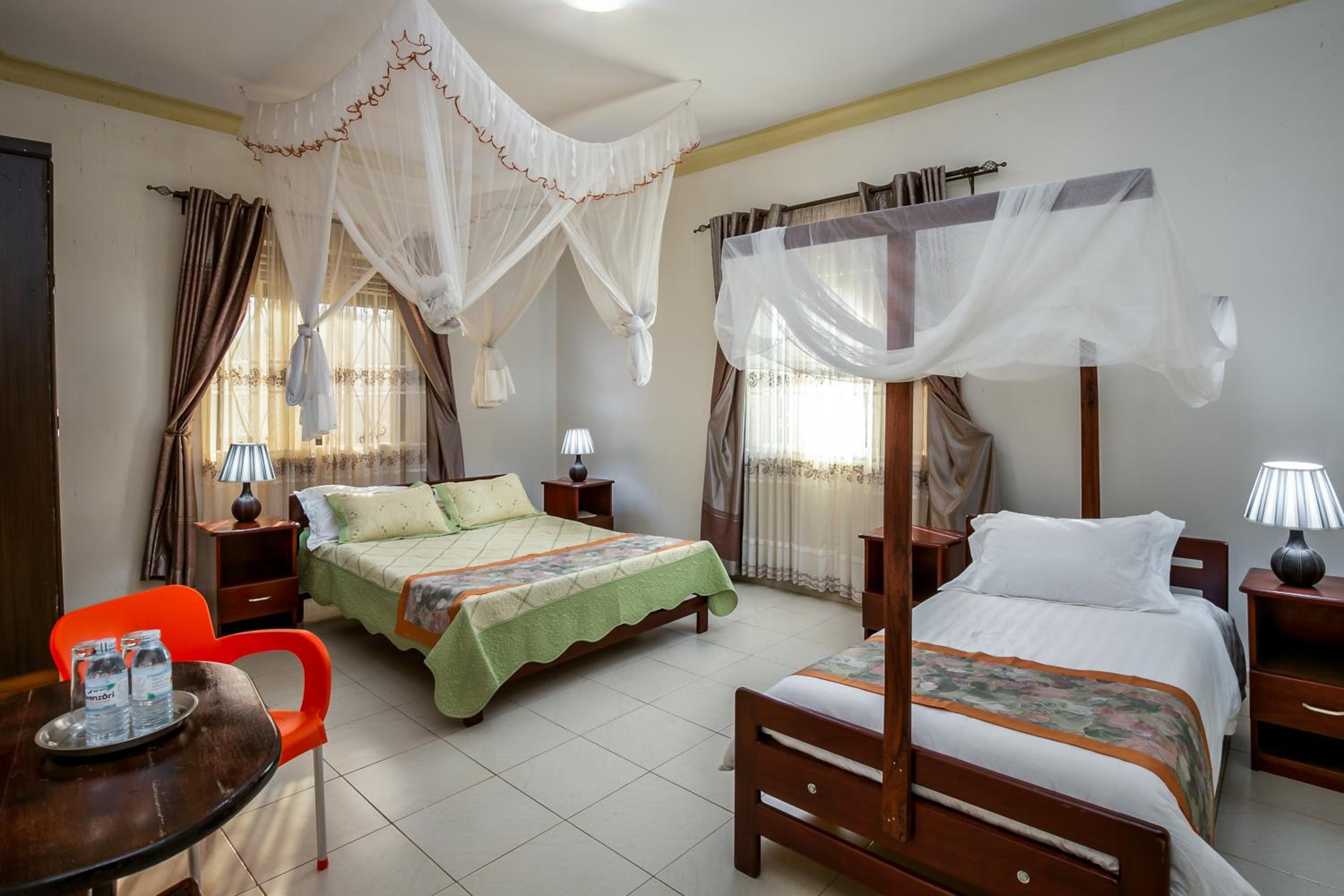 Deluxe Double or Twin Room photo 1