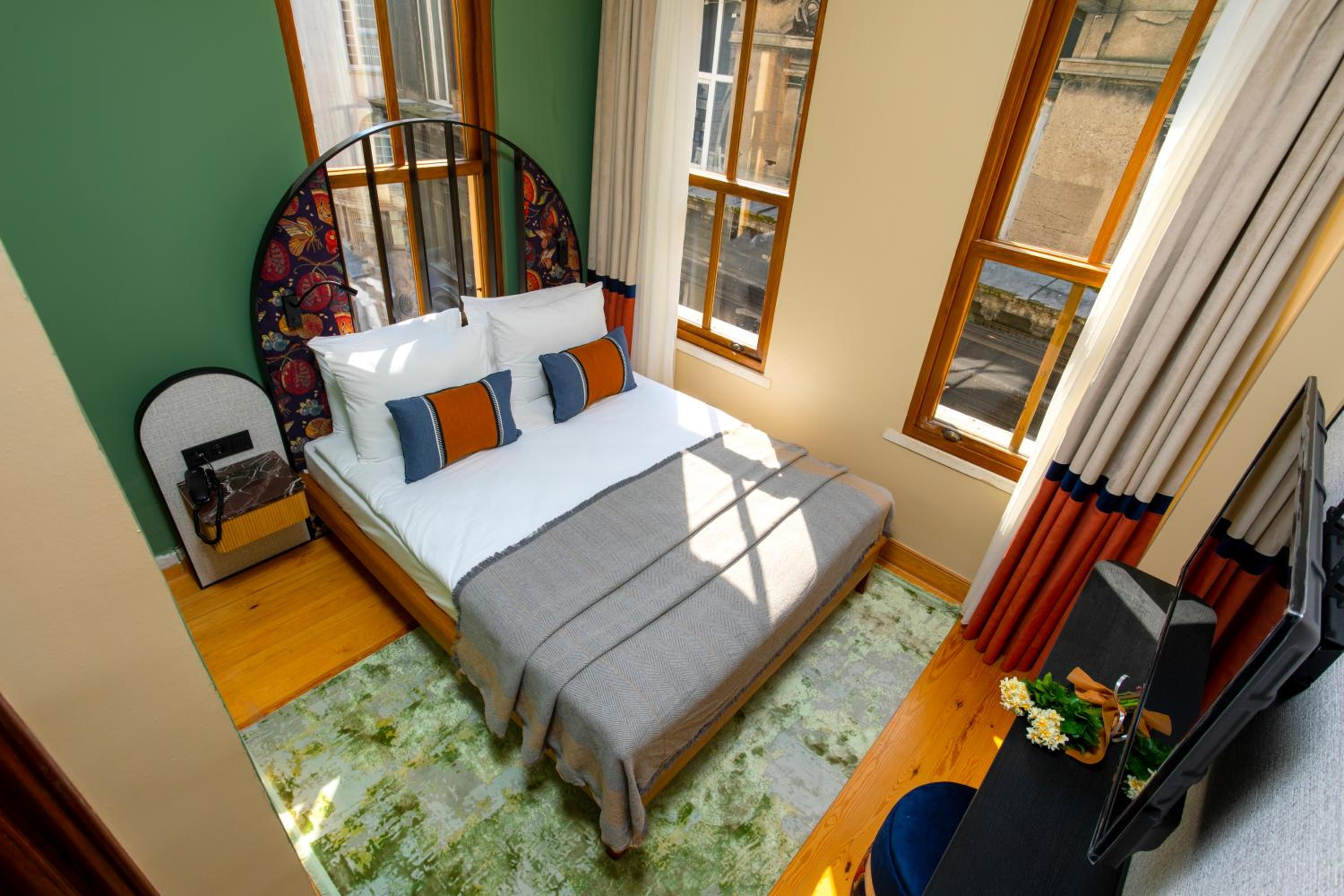 Deluxe Family Suite photo 2