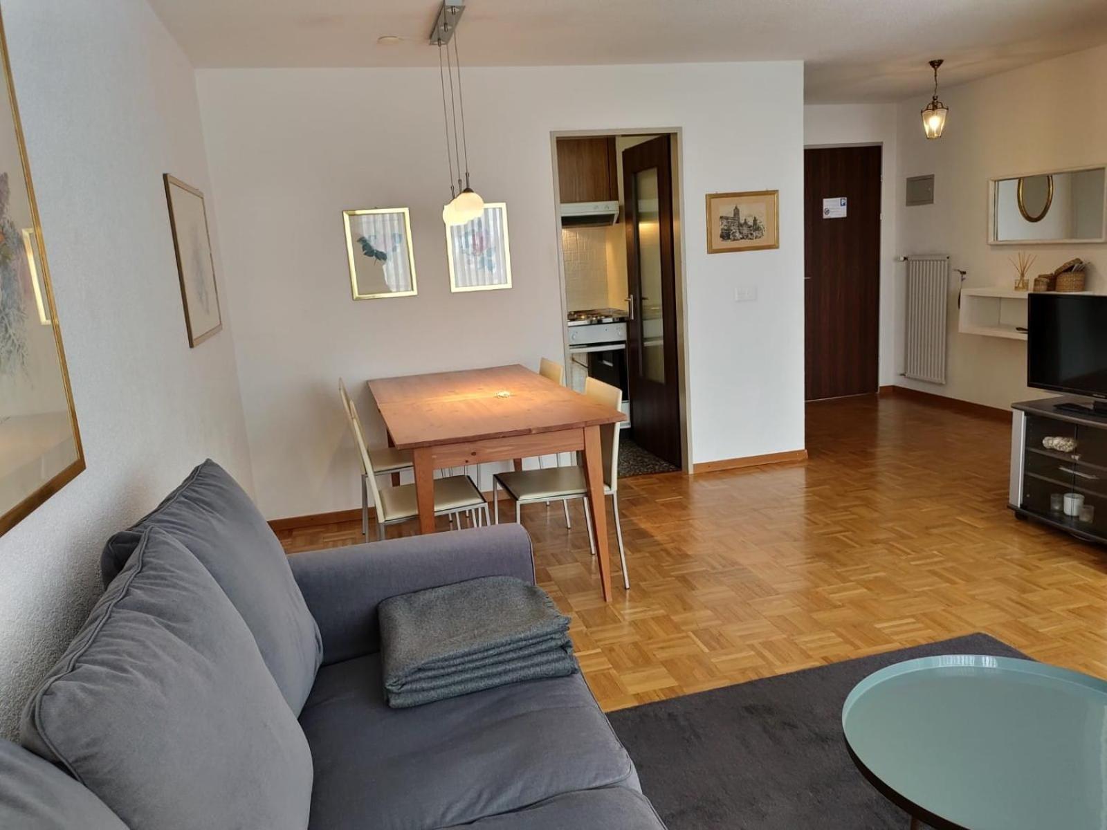 One-Bedroom Apartment photo 2