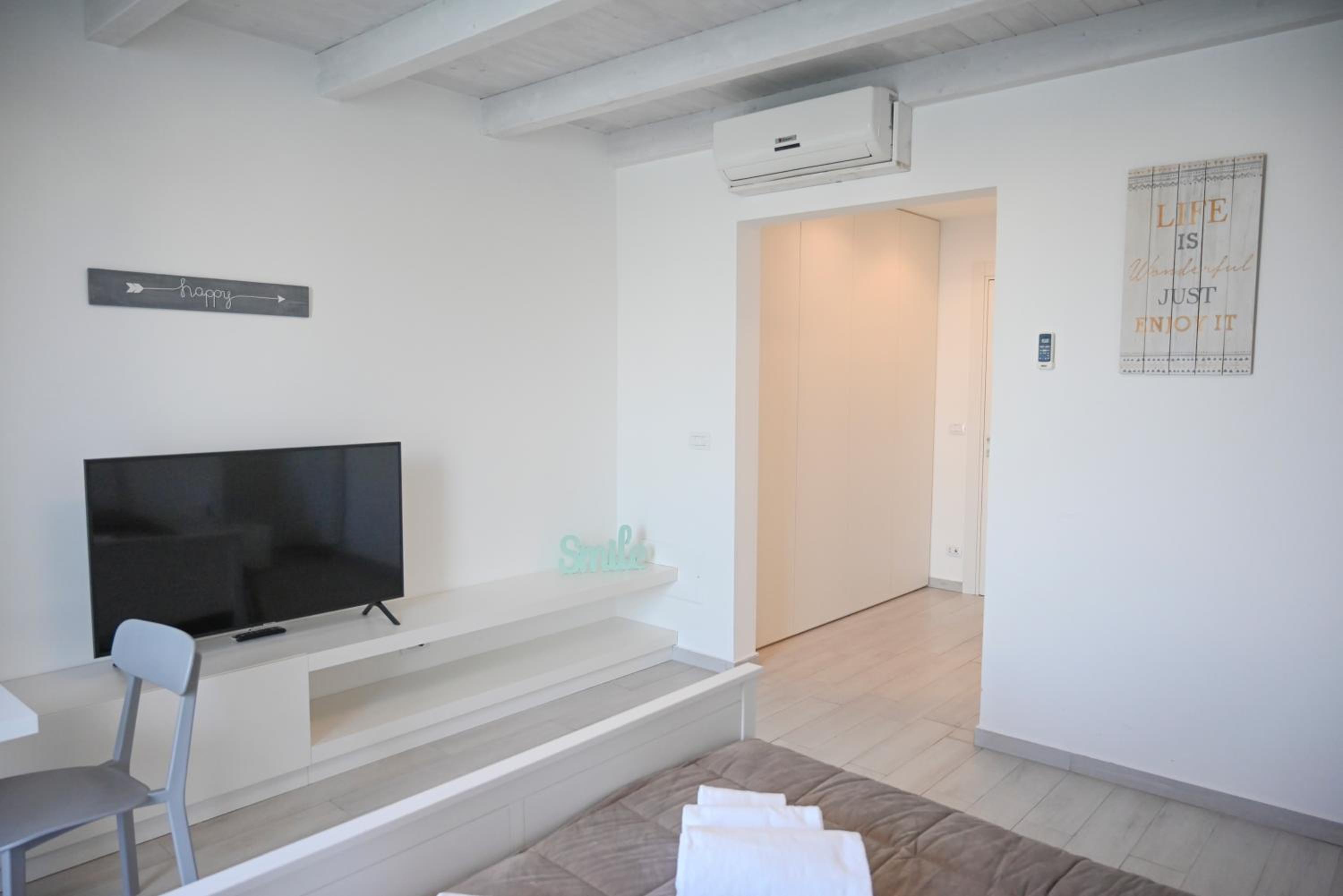 Deluxe Double Room with Sea View photo 2