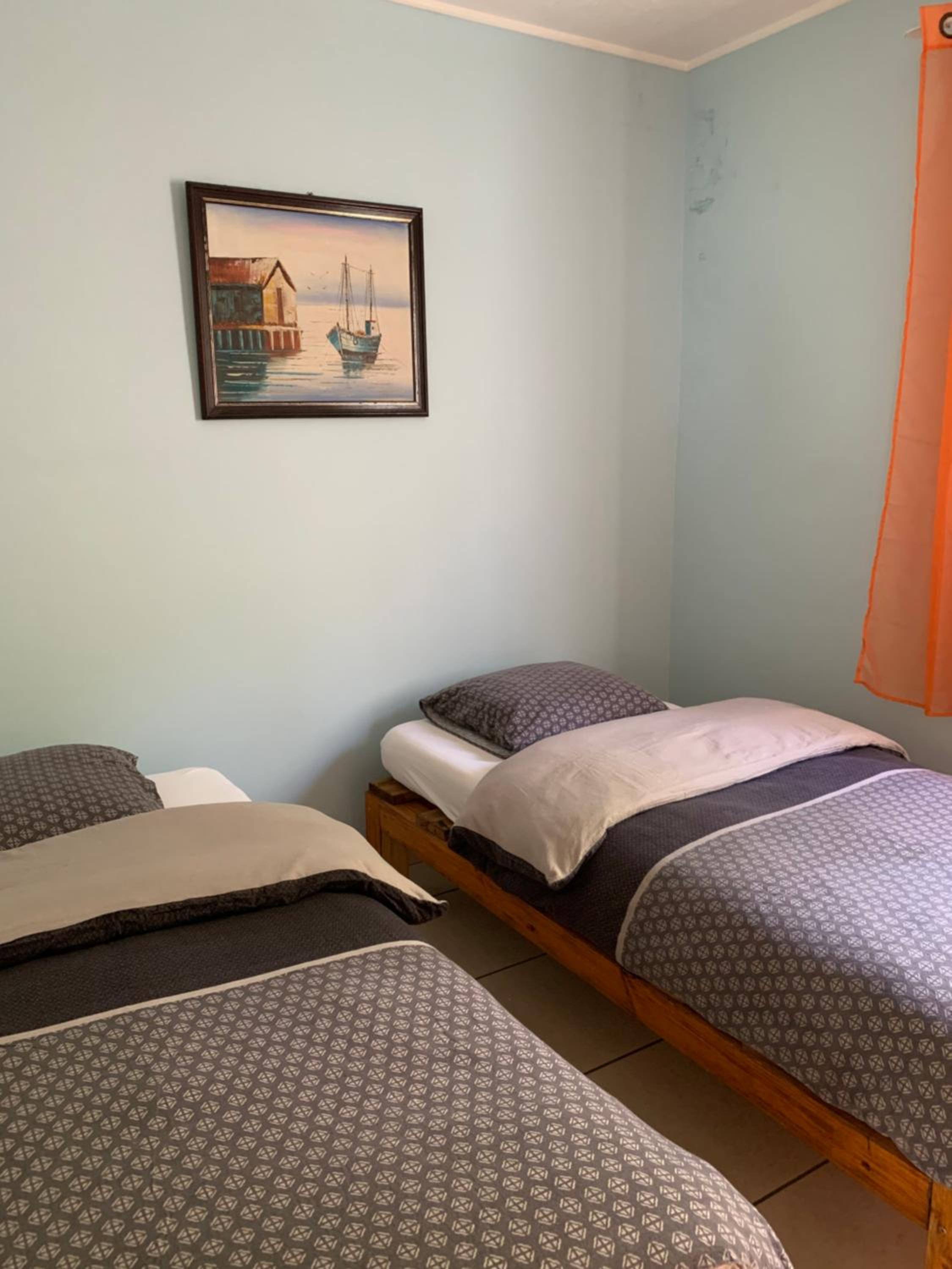Two-Bedroom House - Photo 3