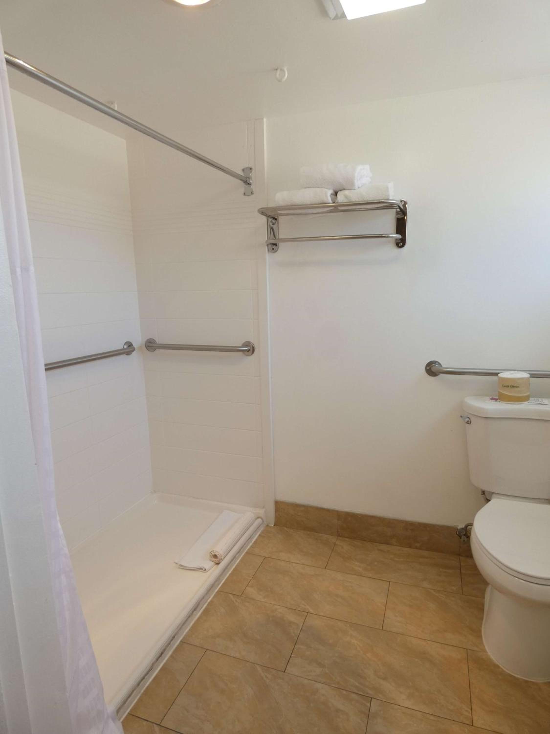 Queen Room with Two Queen Beds - Disability Access