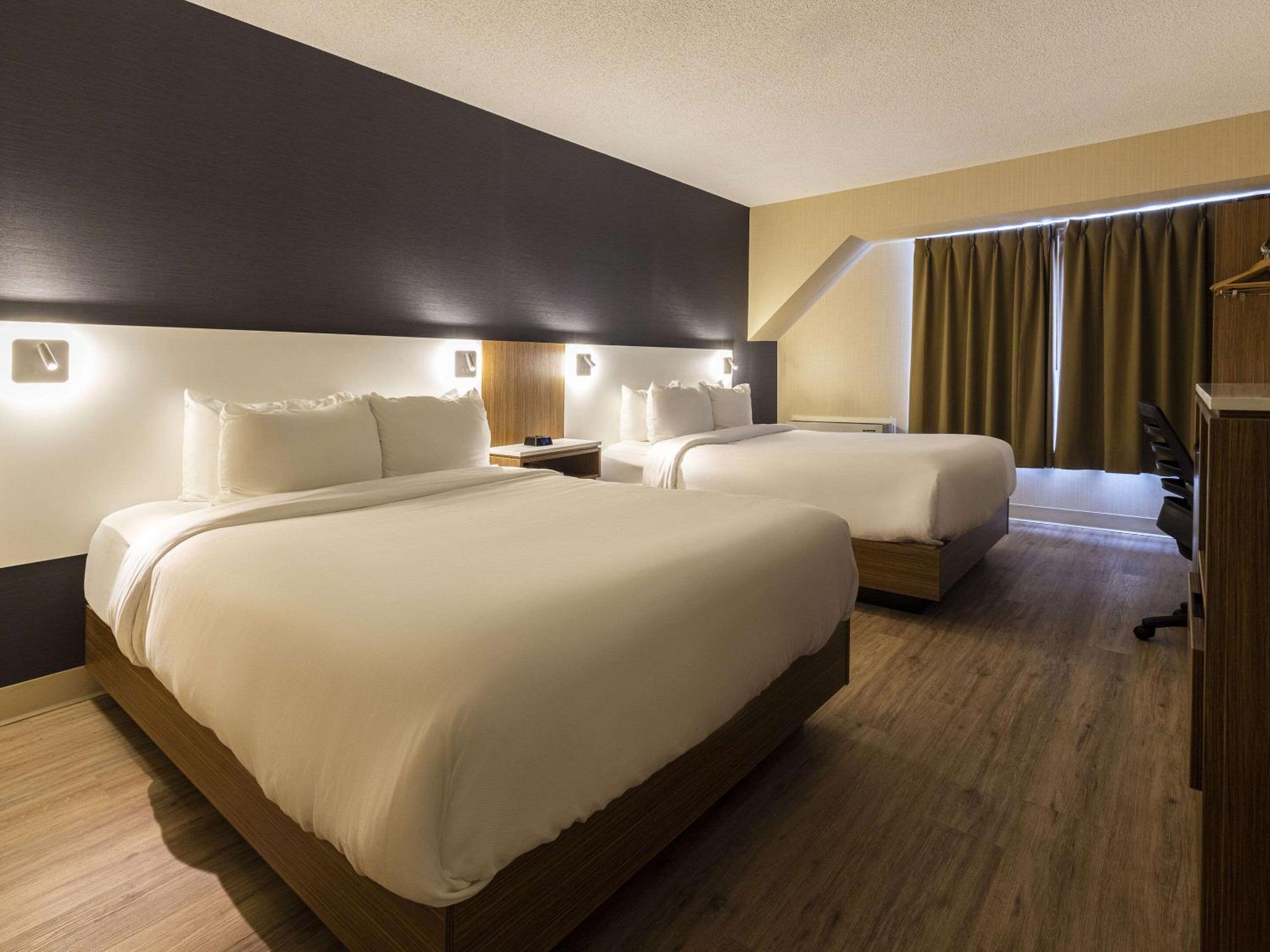 Queen Room with Two Queen Beds, Second Floor - Photo 4