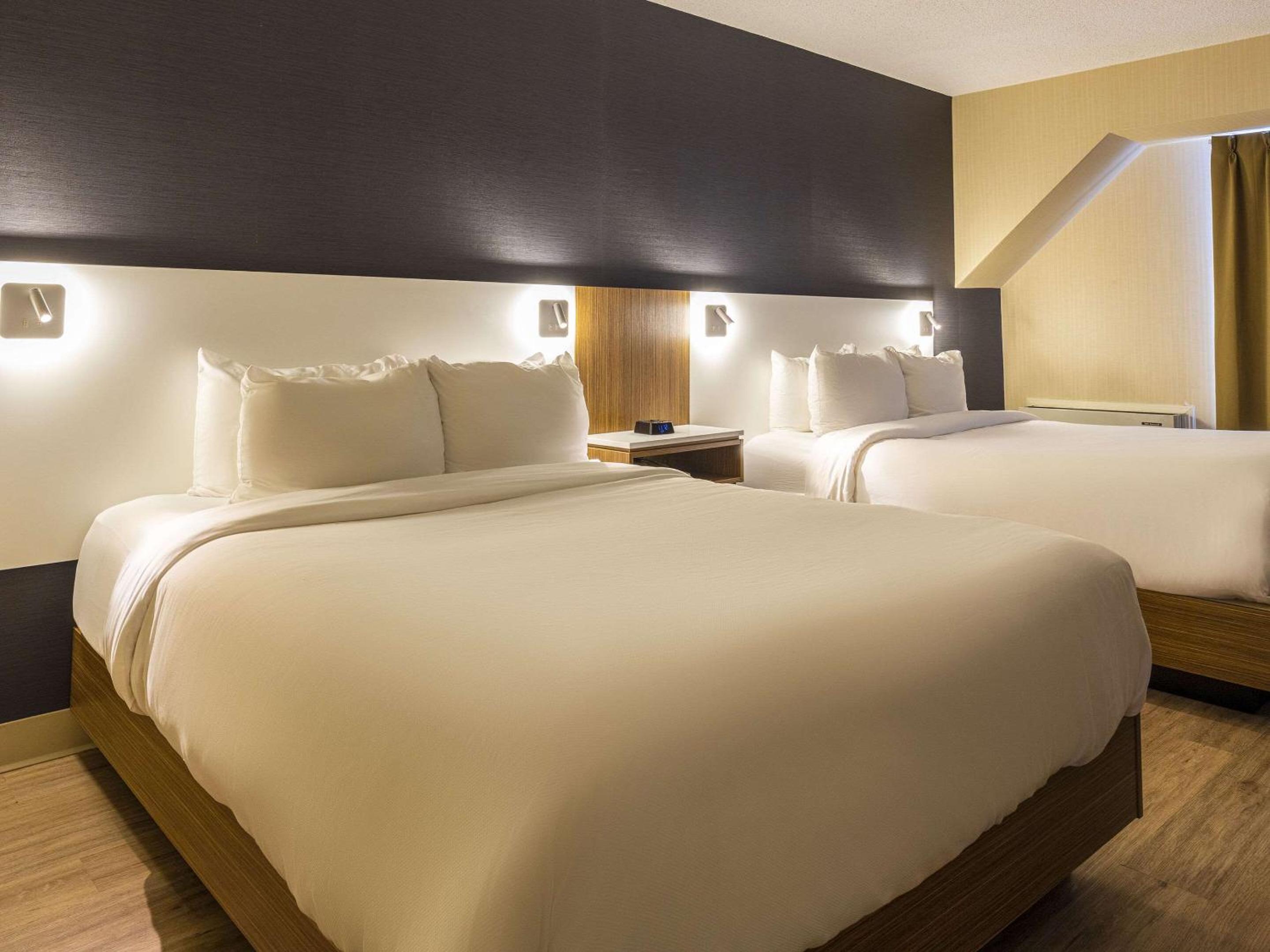 Queen Room with Two Queen Beds, Second Floor - Photo 6
