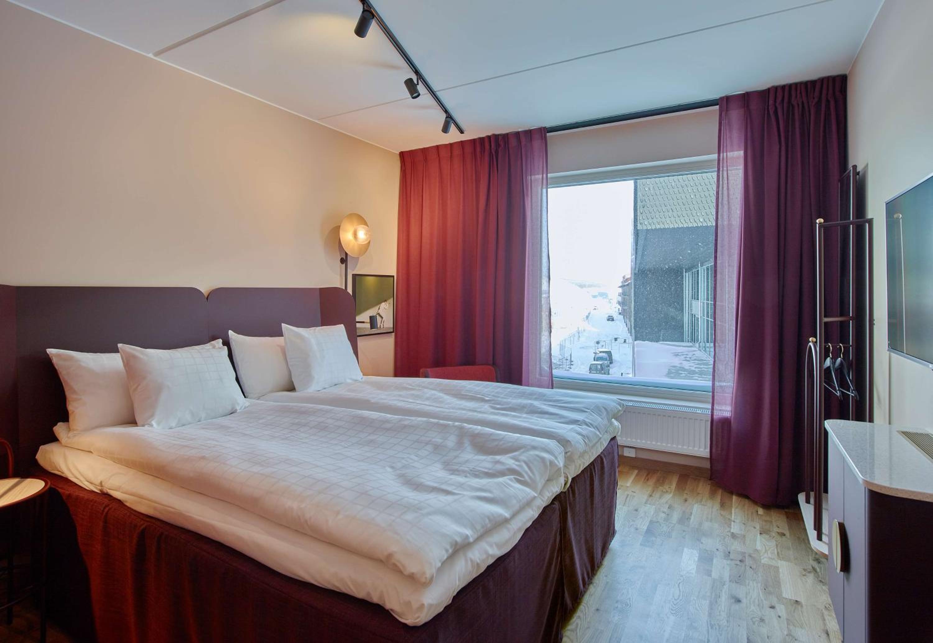 Standard King Room - Photo 2
