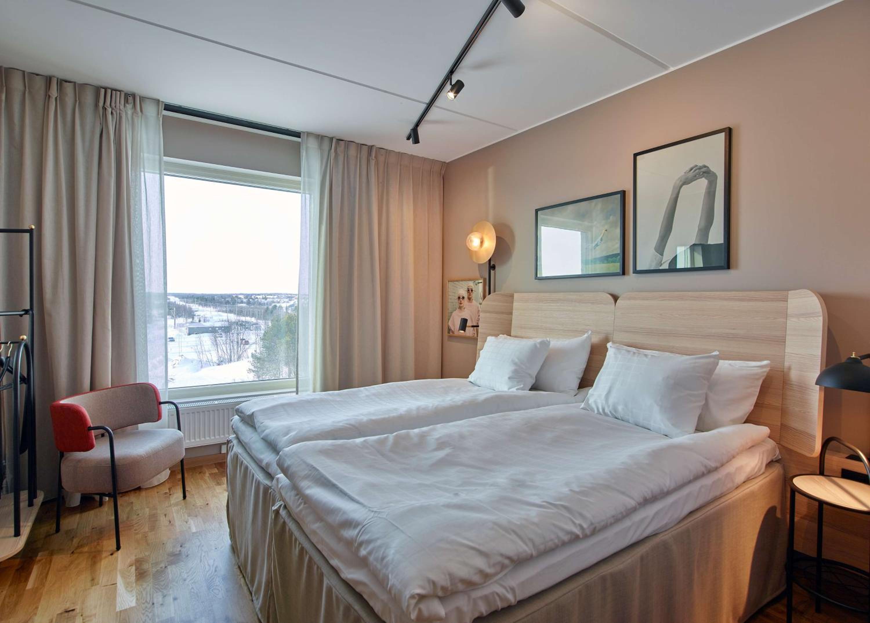 Standard Twin Room - Photo 4