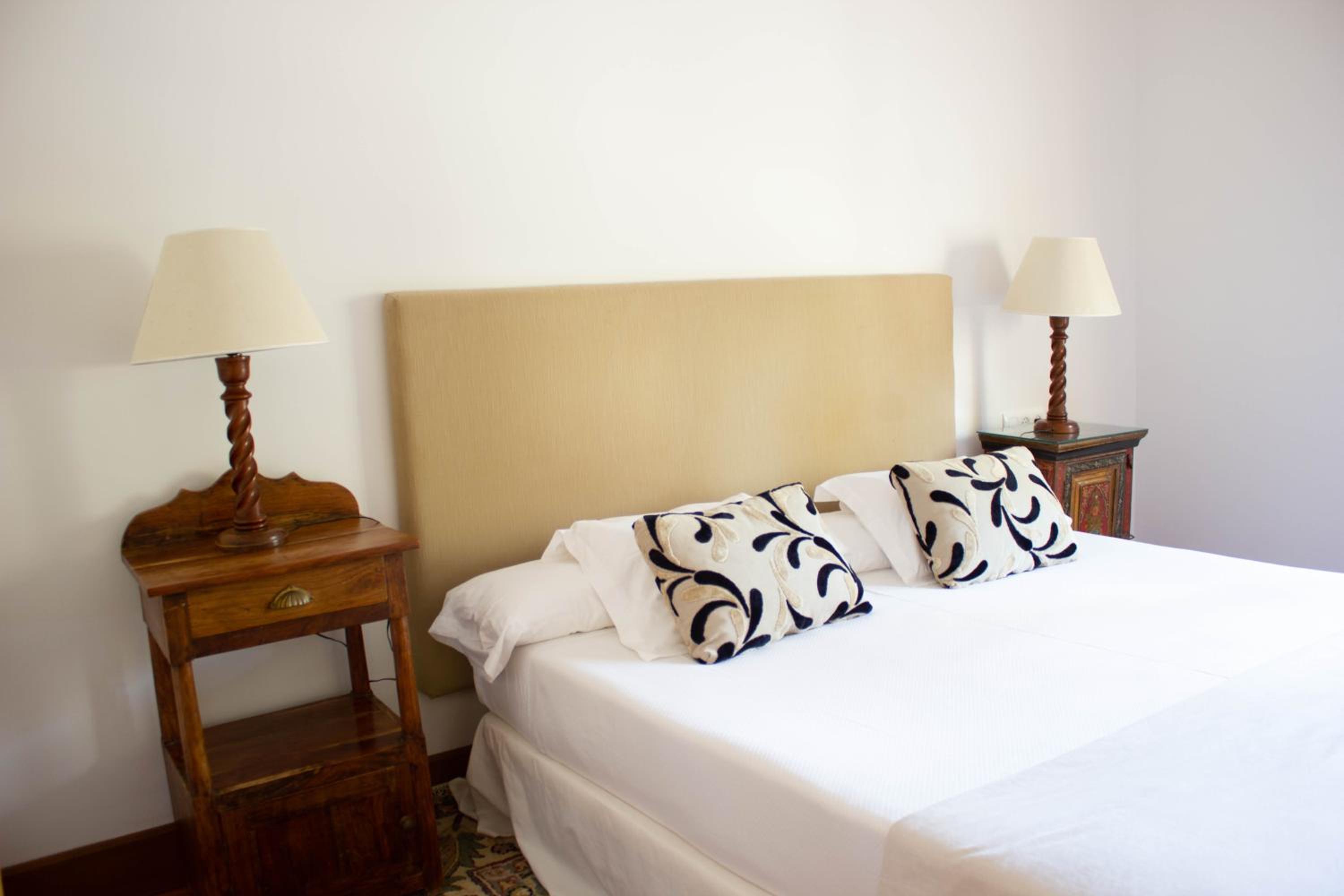 Budget Double Room photo 3
