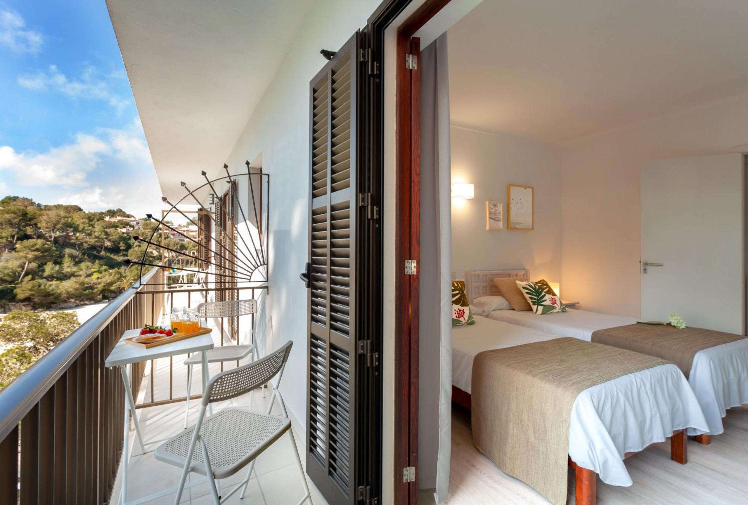 Two-Bedroom Apartment with Balcony thumbnail 5