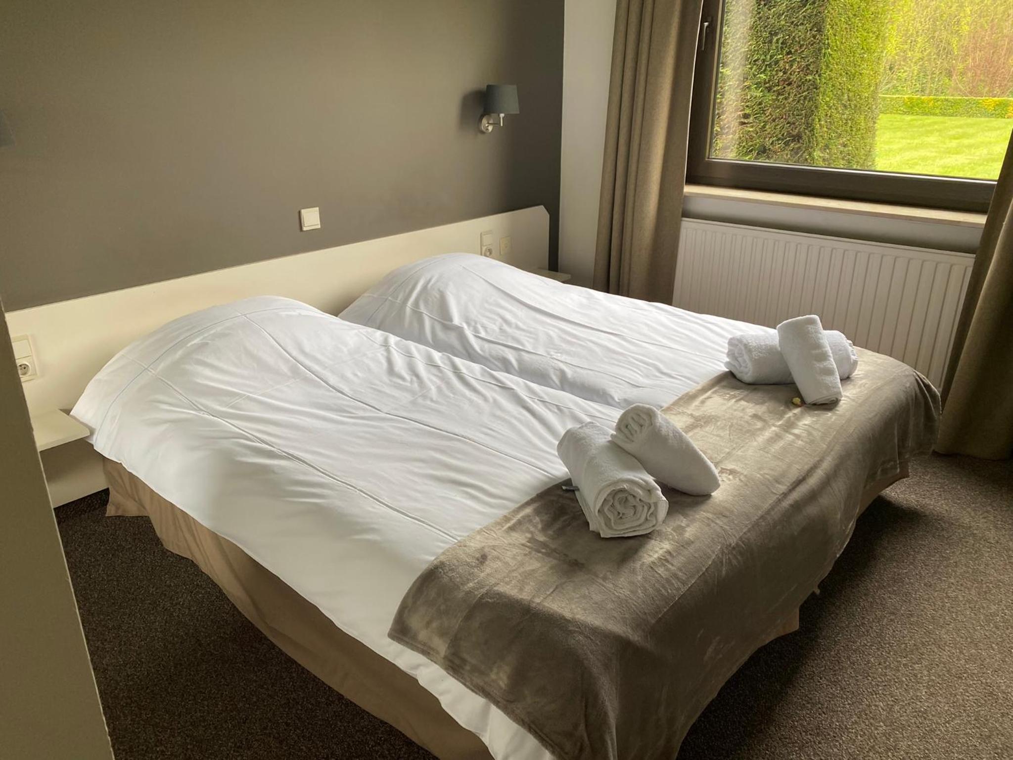 Standard Twin Room - Photo 1