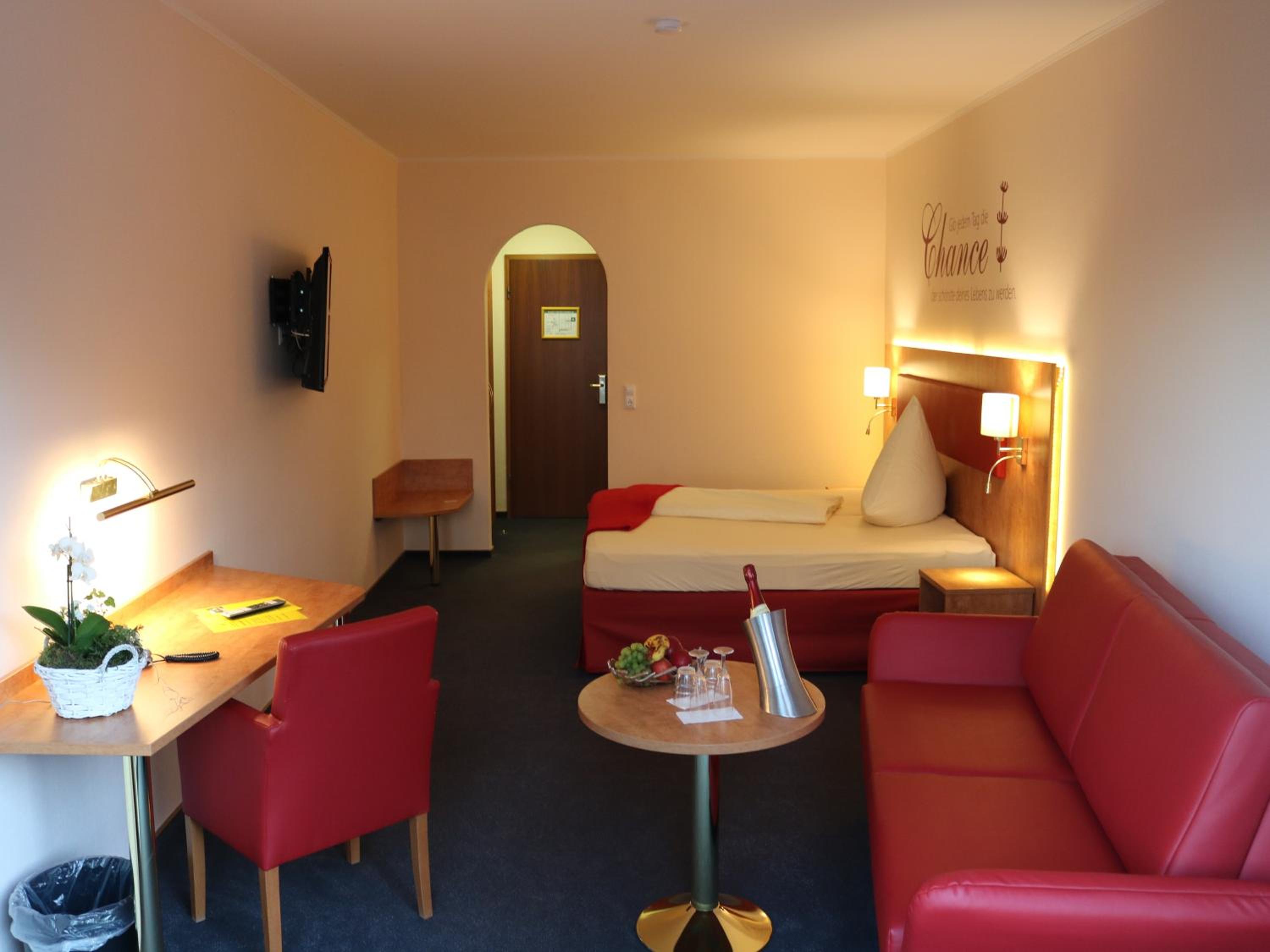 Quadruple Room with Balcony photo 2
