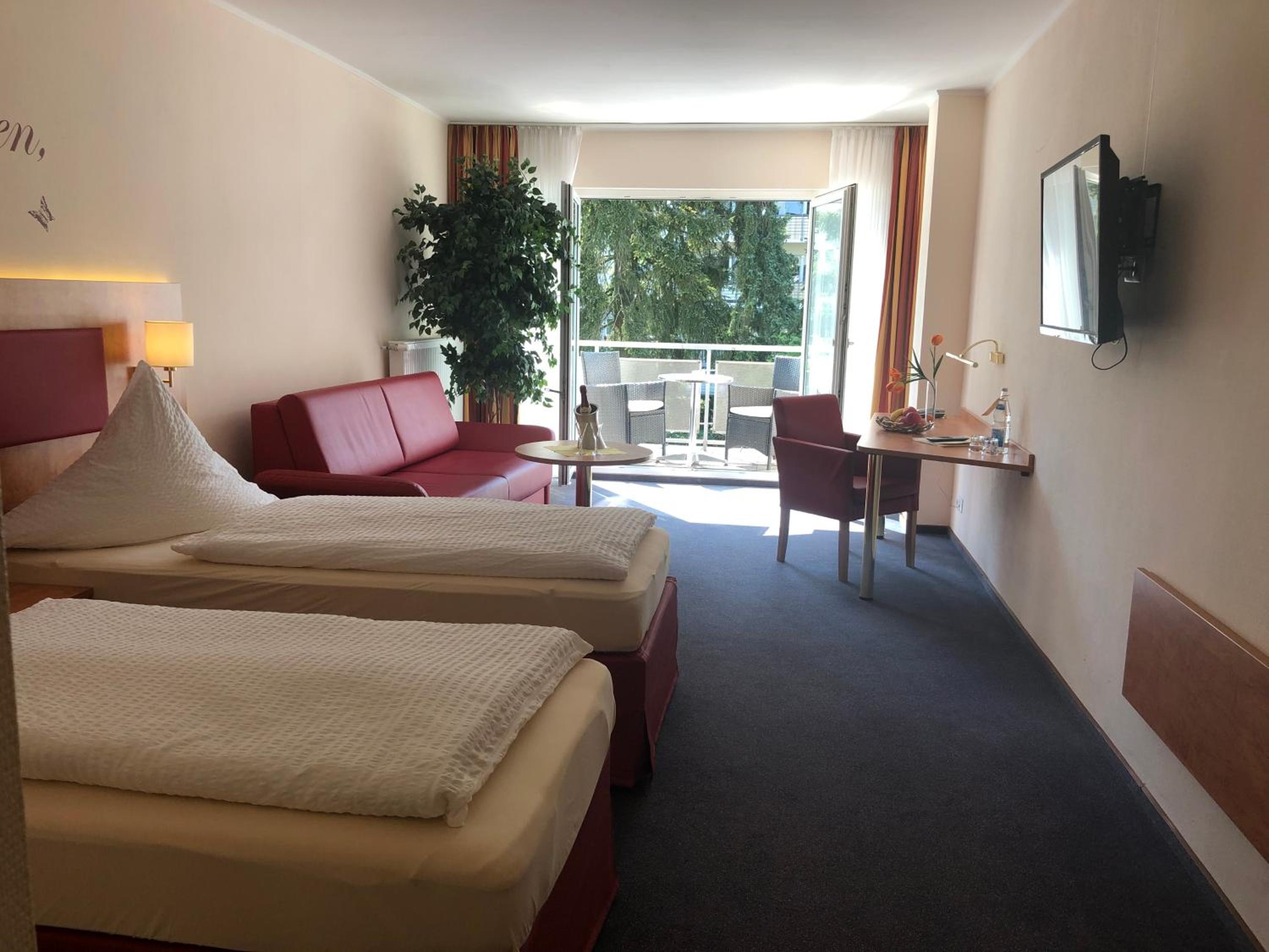 Comfort Double Room with Balcony photo 2
