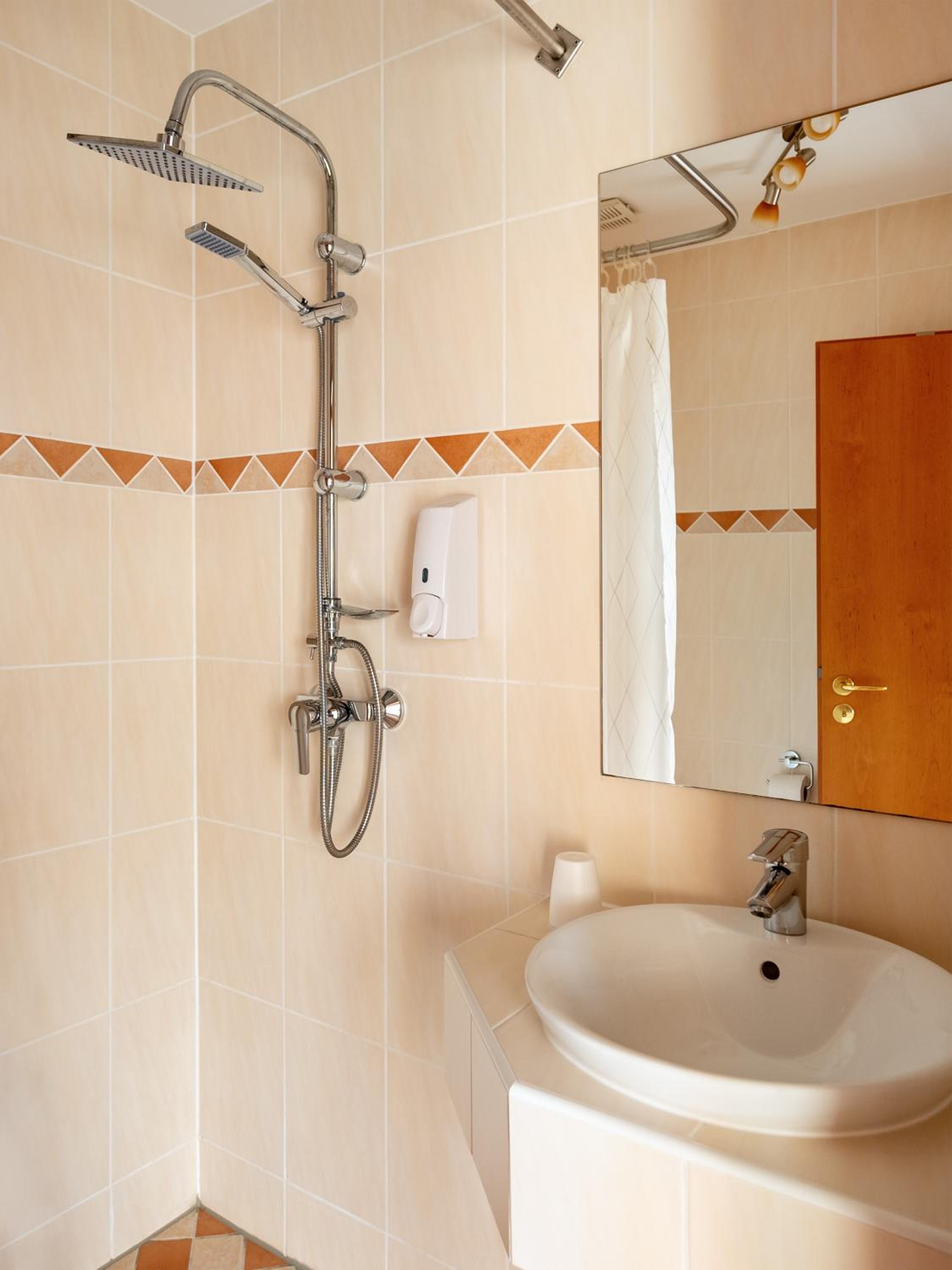 Standard Single Room with Balcony photo 3