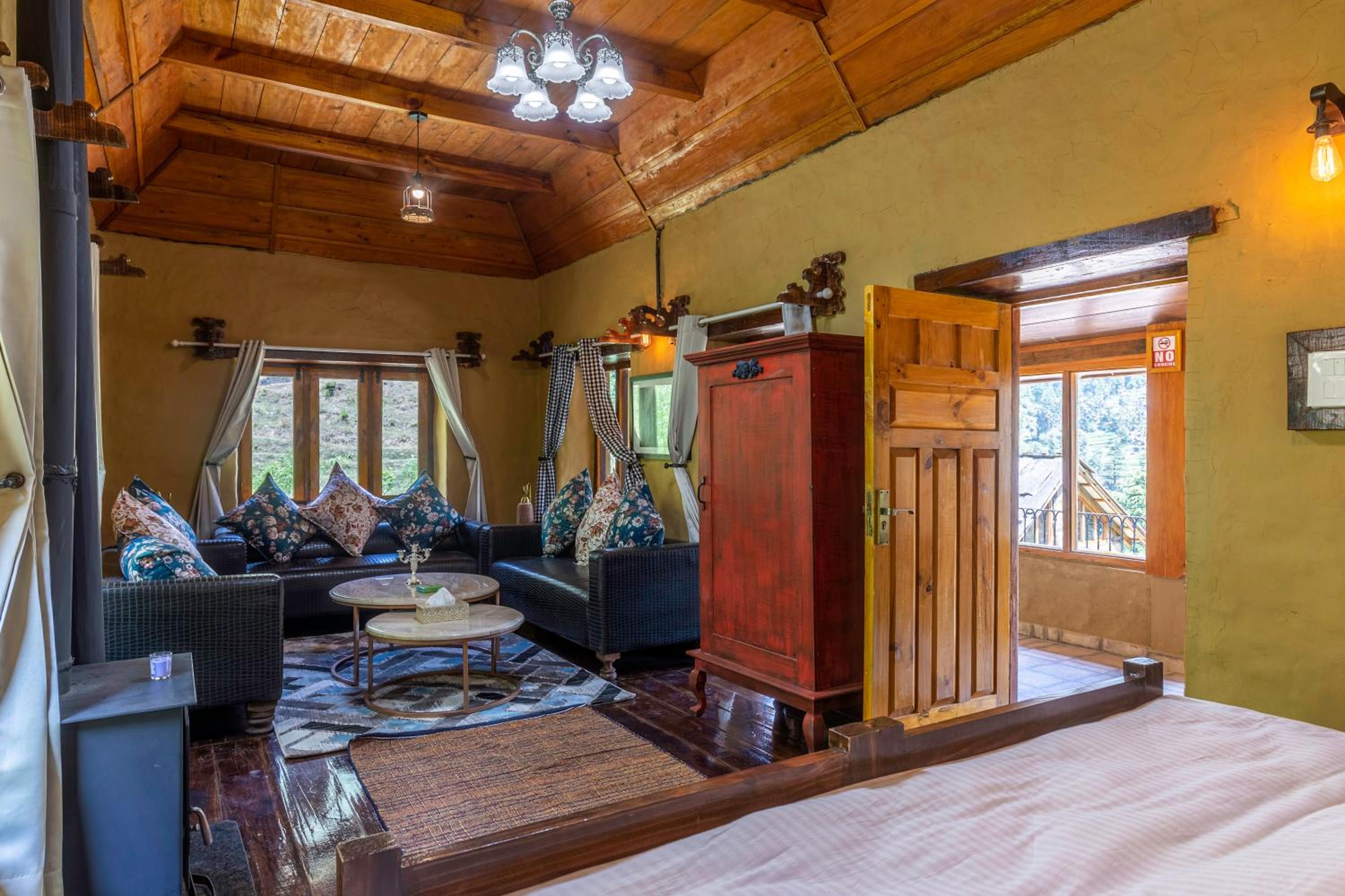 Three-Bedroom Villa photo 2