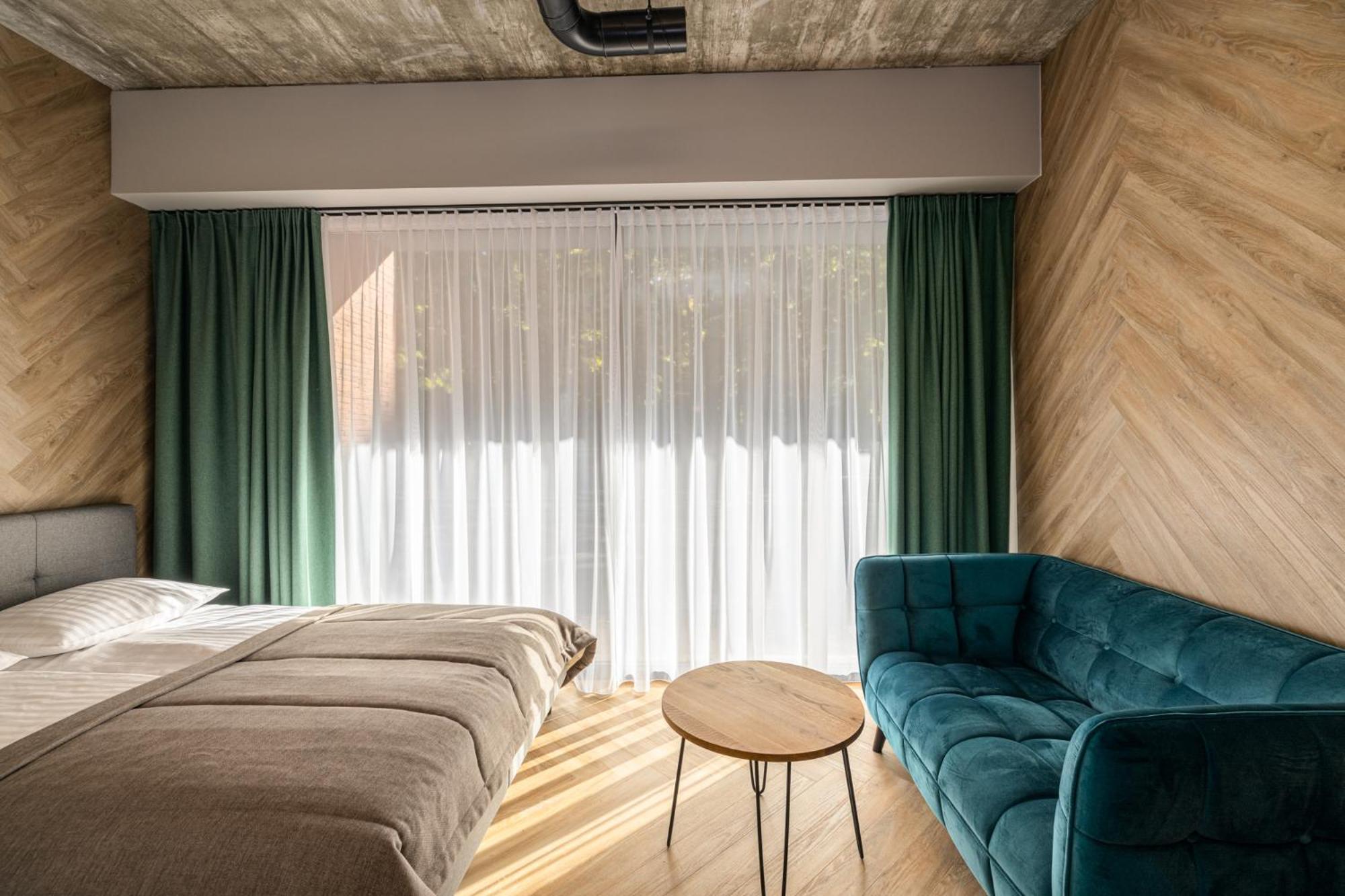 Quadruple Room with Private Bathroom photo 3