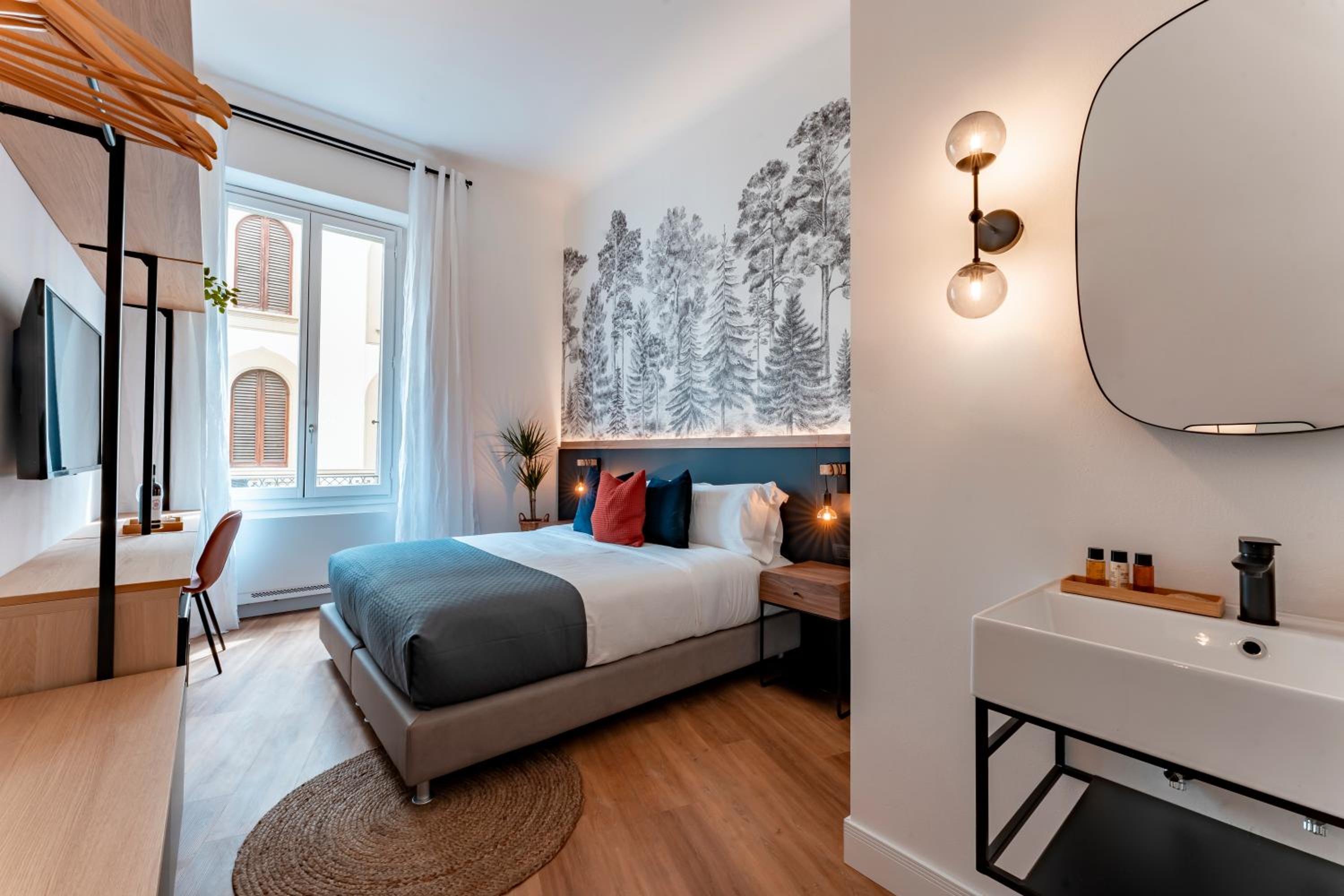 Small Double Room photo 1