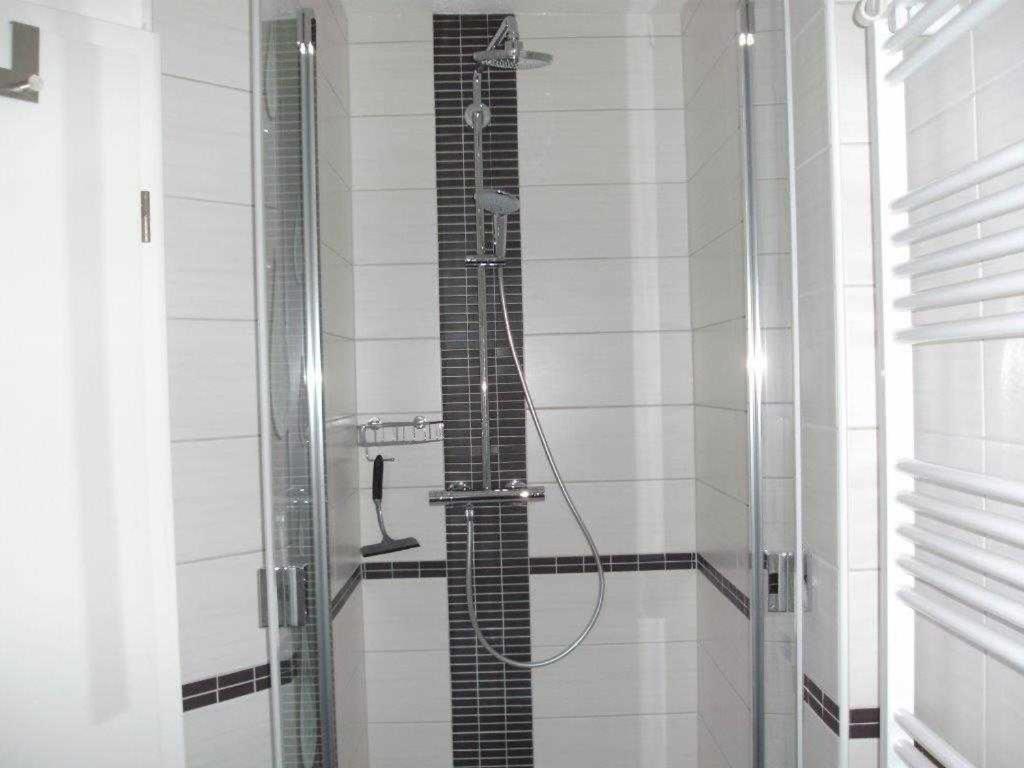 Two-Bedroom Apartment with Terrace photo 2