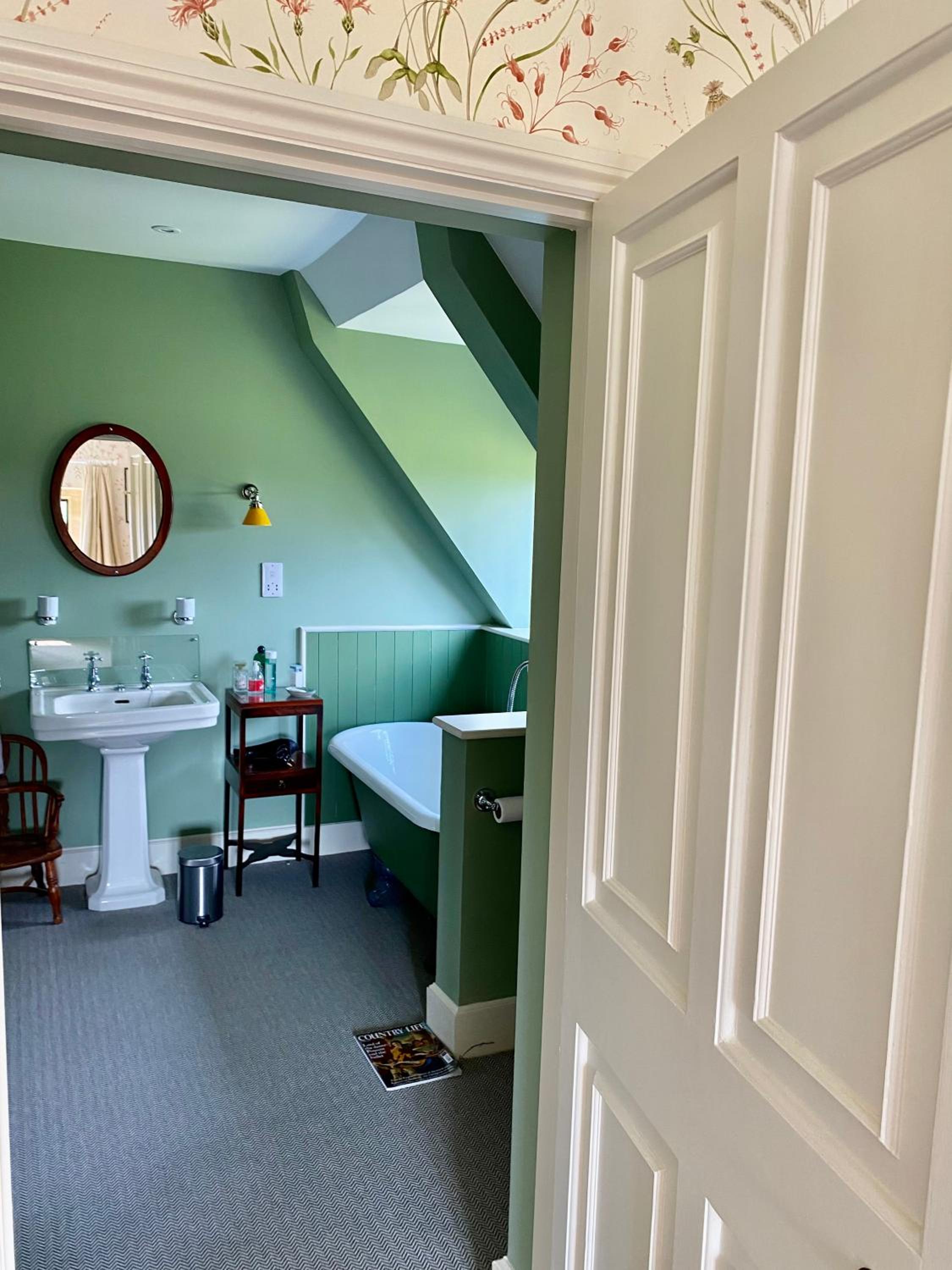 Superior Double or Twin Room with Garden View - Photo 8