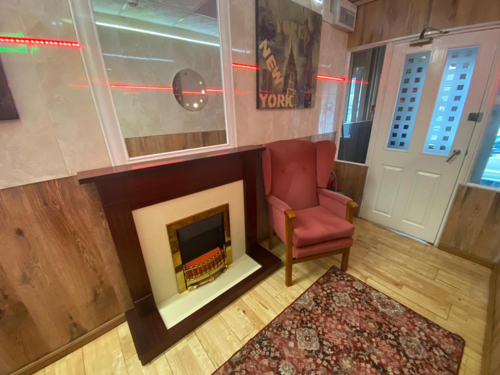 Single Room with Shared Shower and Toilet