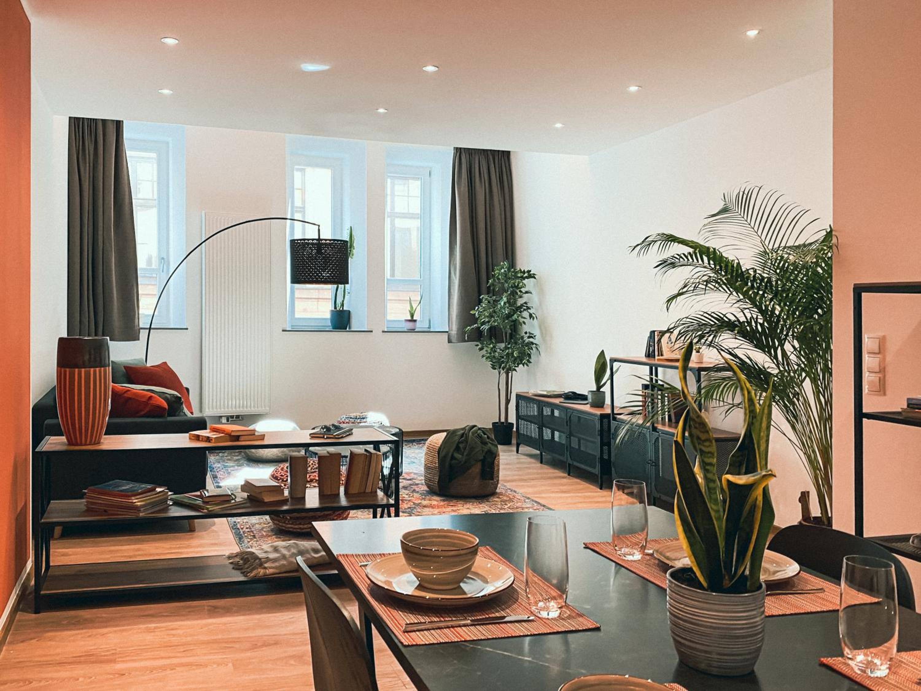 Two-Bedroom Apartment - Photo 2